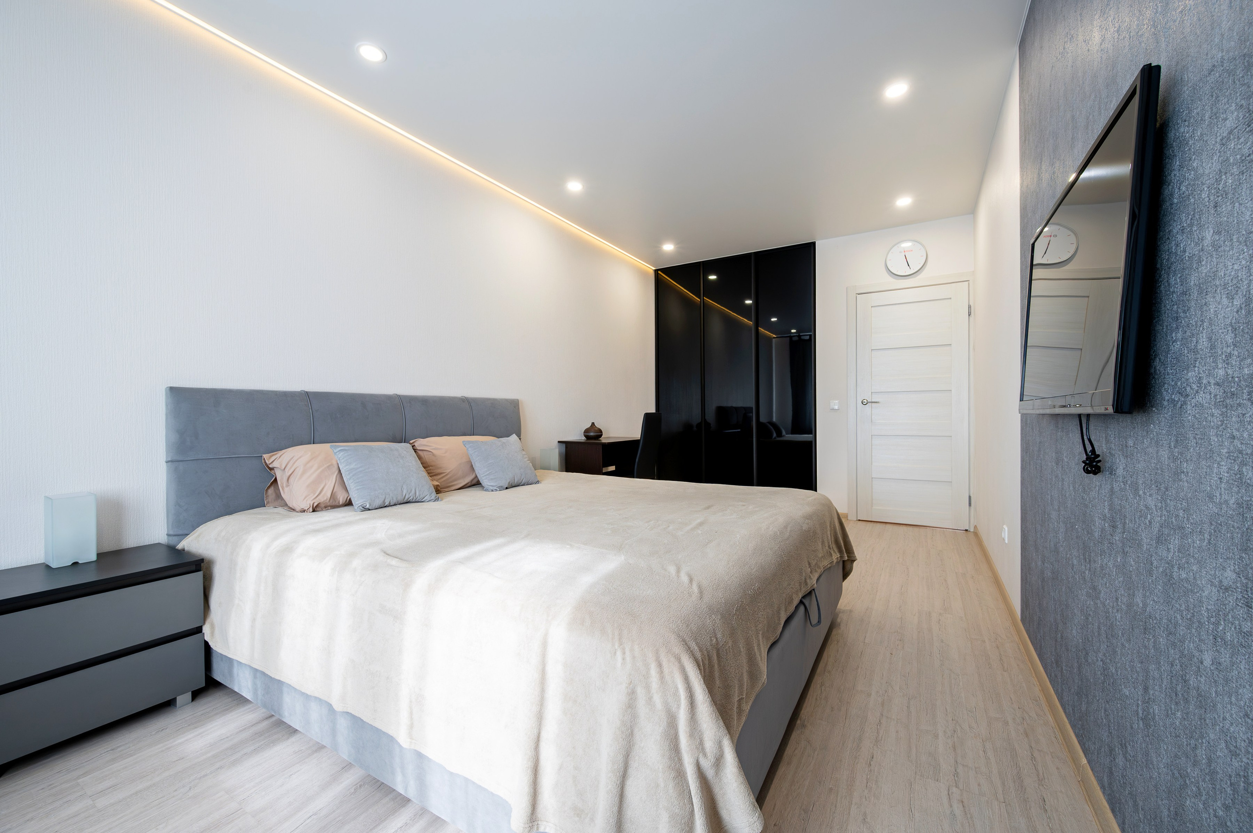 Квартира под суточную аренду на ул. Тамбасова. Интерьерный фотограф. Фото- видеосъемка недвижимости Санкт-Петербург