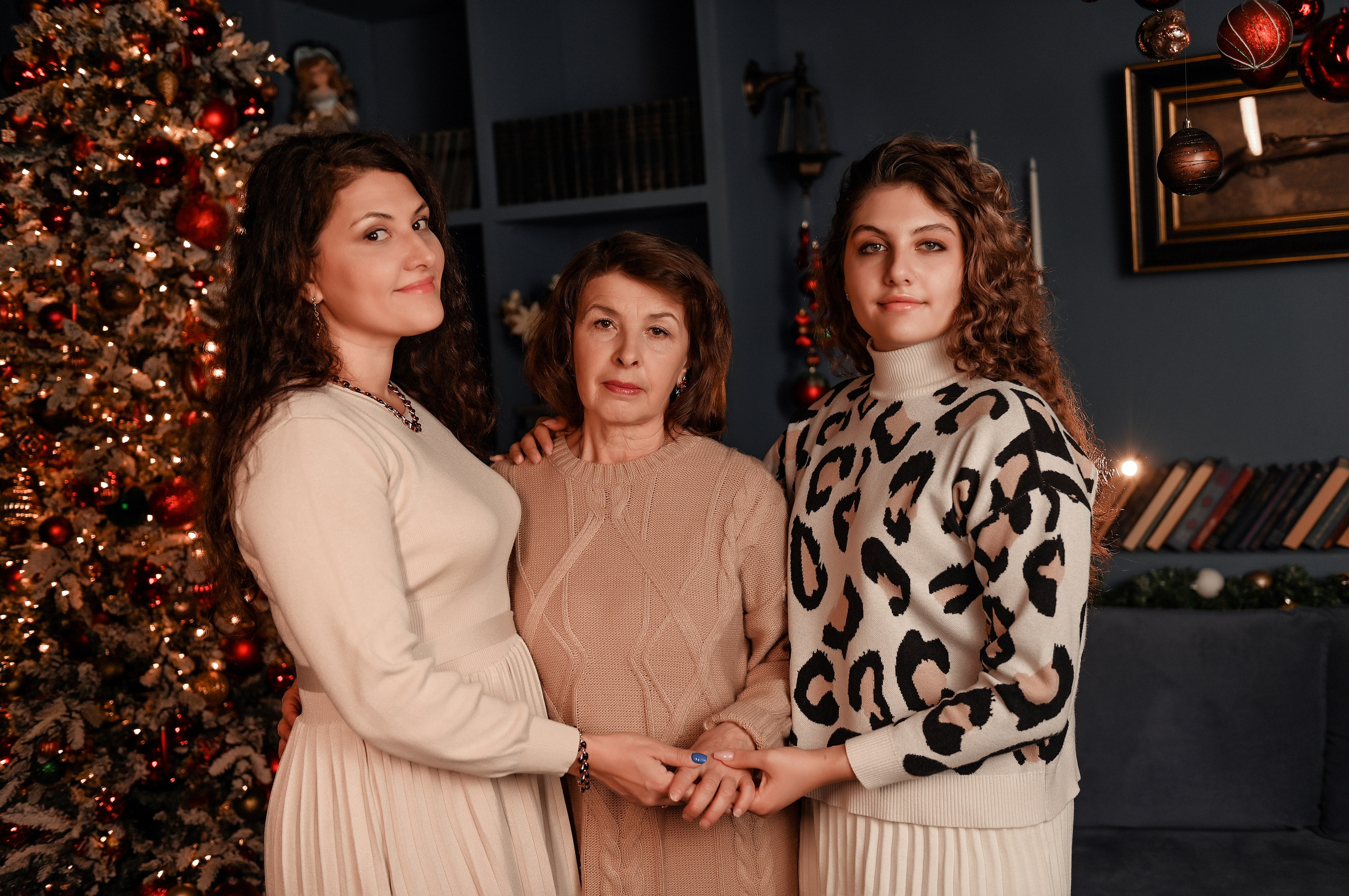 Новогодняя семейная. Свадебный, семейный, детский, контент фотограф в Омске Максим Ильин