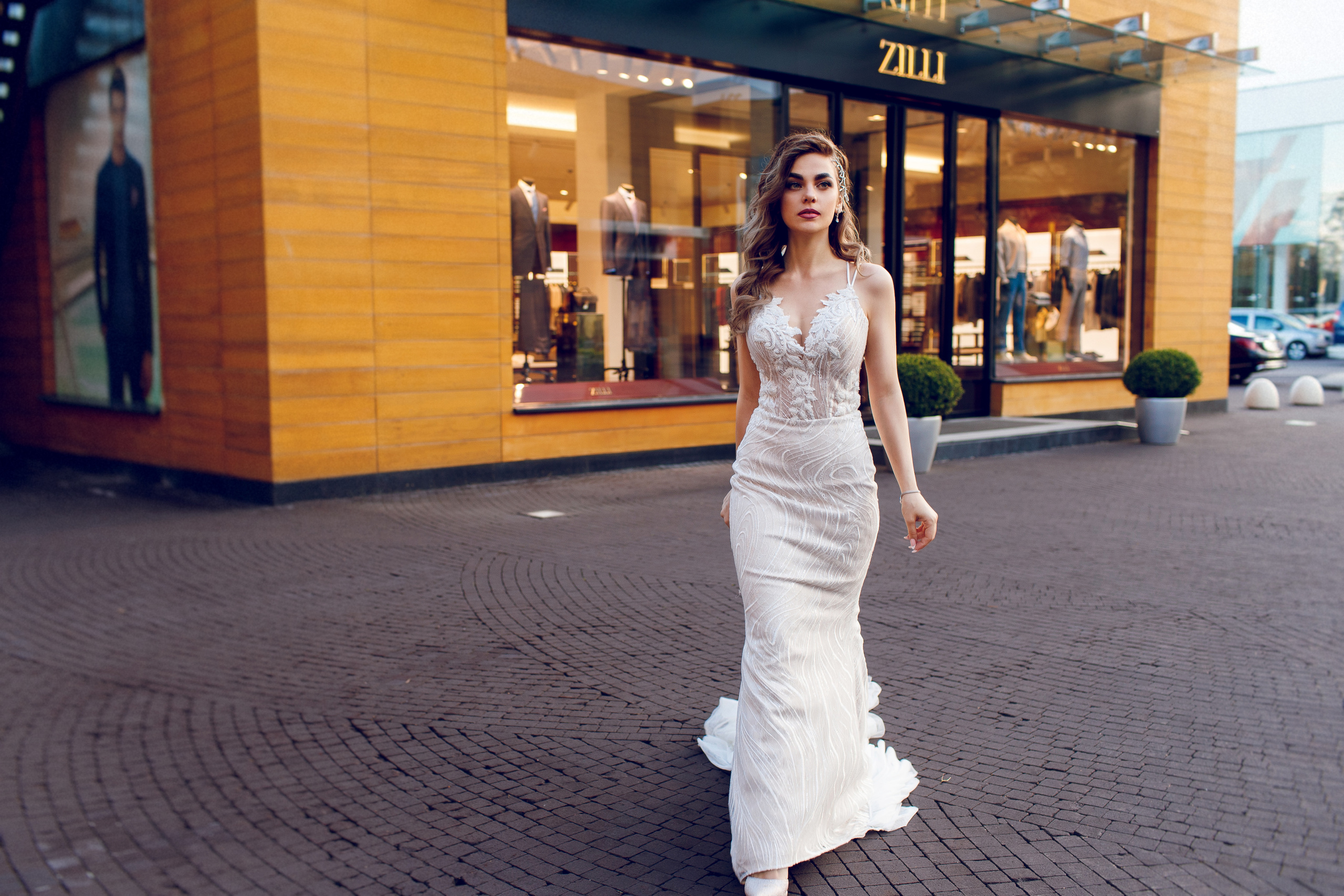 Свадебная фотосессия в Барвиха Luxury Village. Свадебный фотограф Никитин Дмитрий Раменское Жуковский Москва