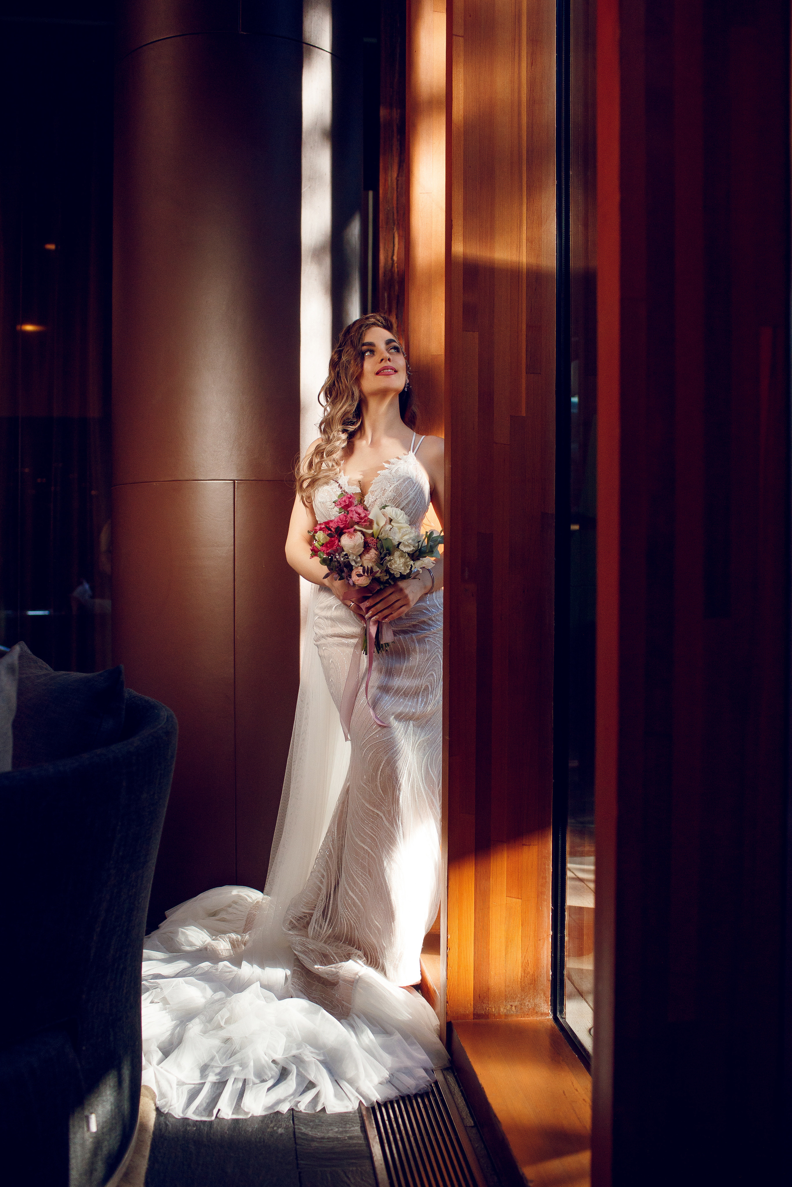 Свадебная фотосессия в Барвиха Luxury Village. Свадебный фотограф Никитин Дмитрий Раменское Жуковский Москва