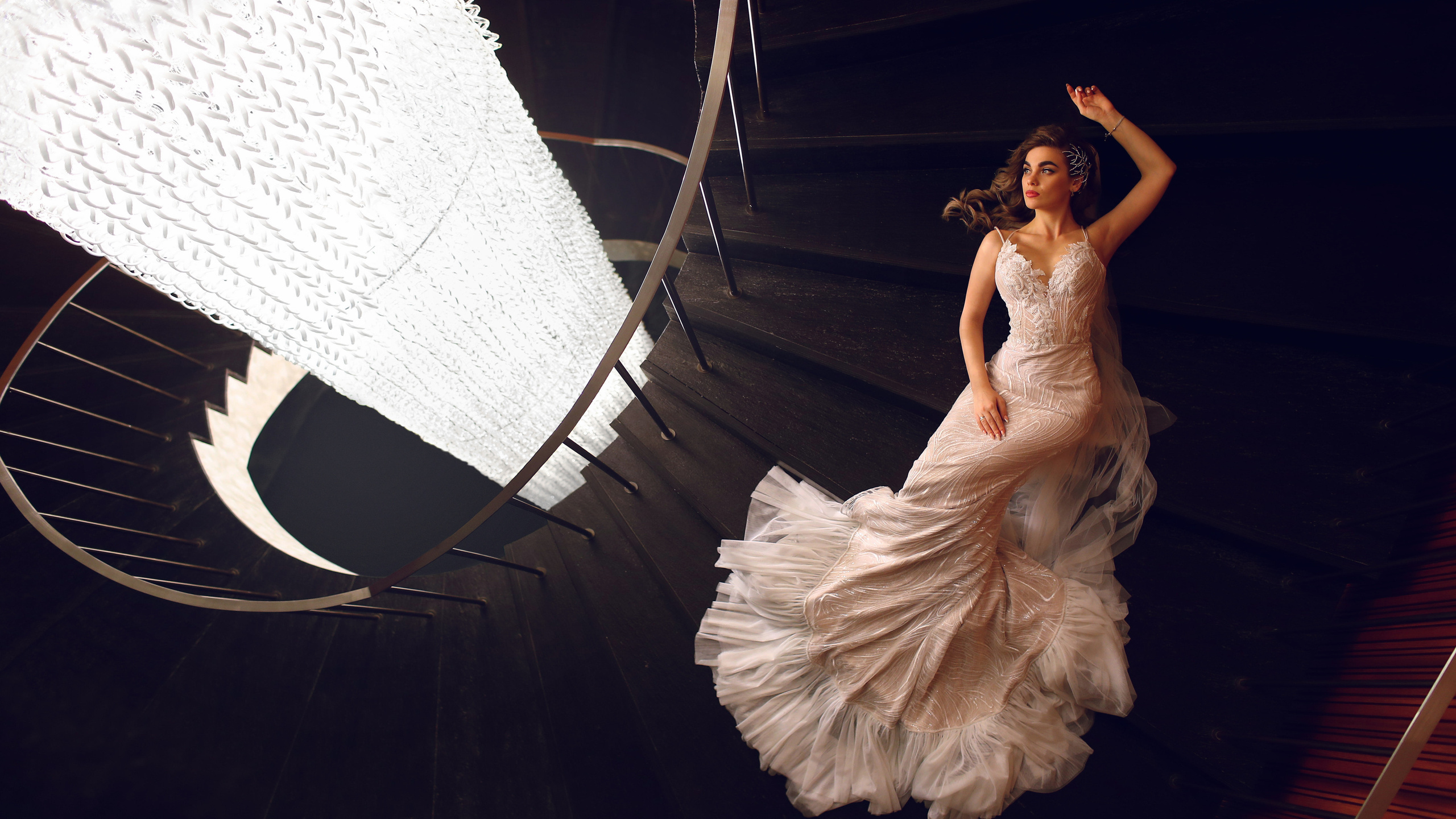 Свадебная фотосессия в Барвиха Luxury Village. Свадебный фотограф Никитин Дмитрий Раменское Жуковский Москва