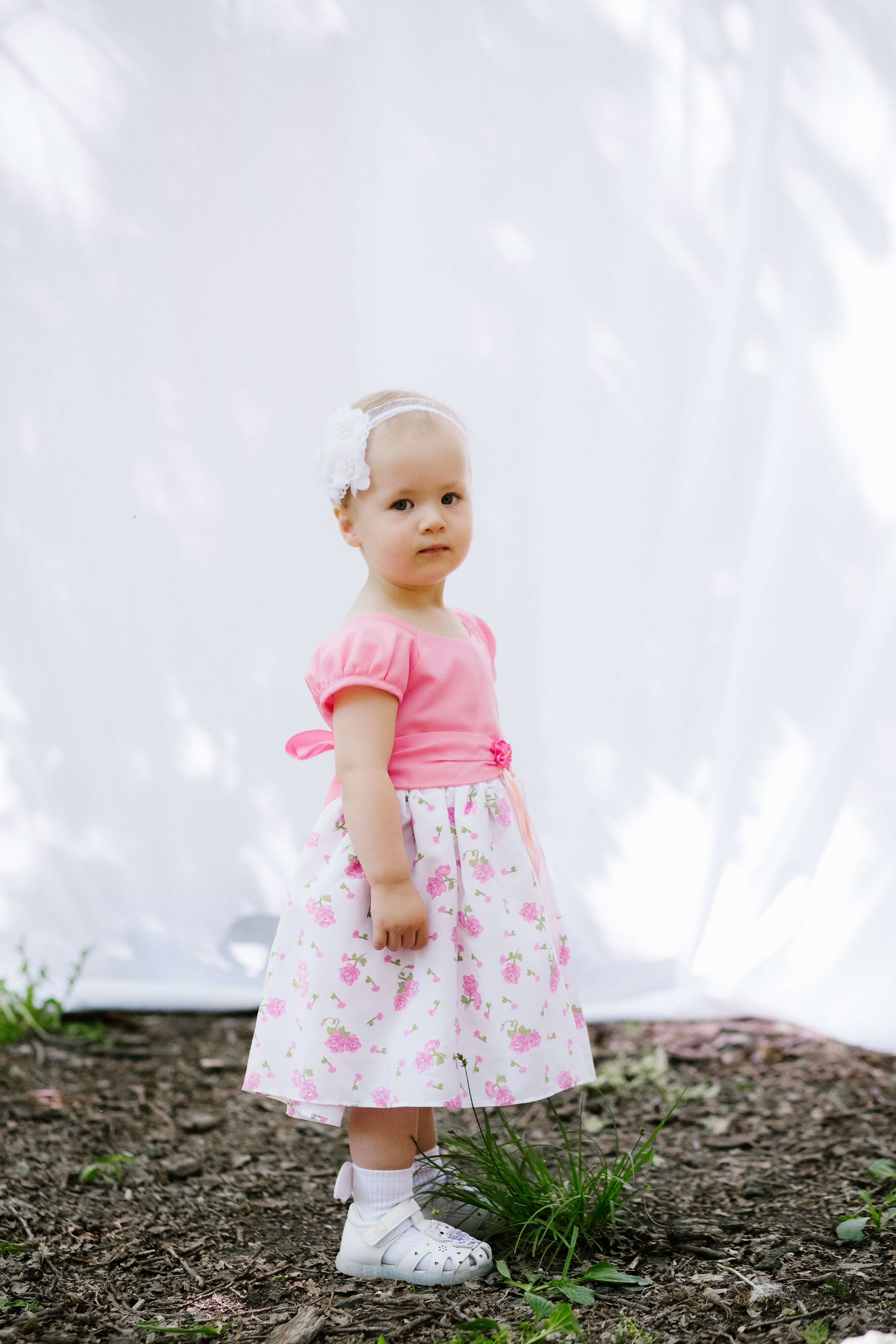 Ощущение леса в городе! Портреты на Белом Фоне в Дубках Таганрога. Свадебный и семейный фотограф в Таганроге Бакарюк Антон