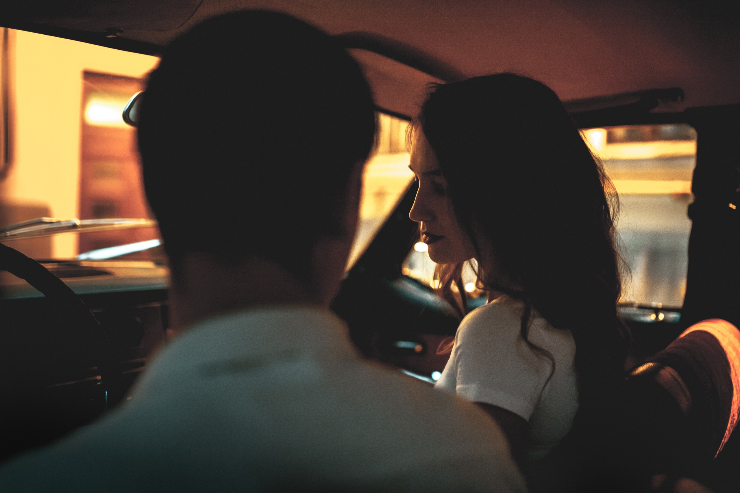 Black Volga. Commercial photographer | Anton Ermakov