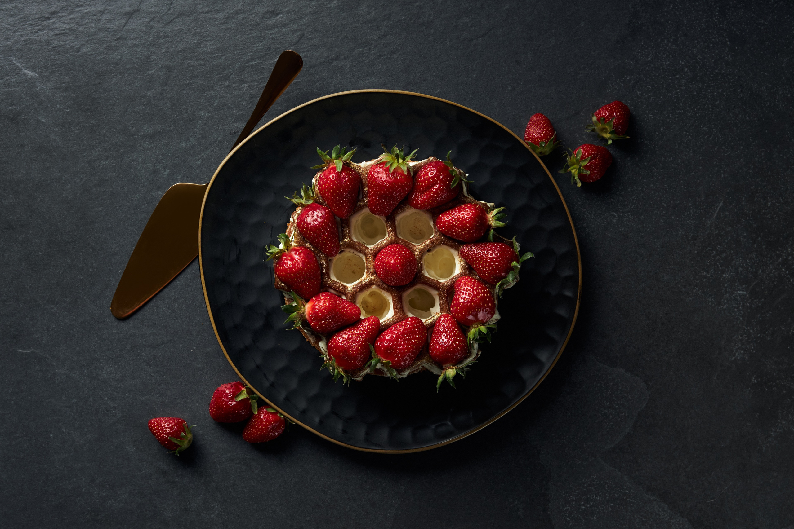 Honey cakes. Commercial photographer | Anton Ermakov