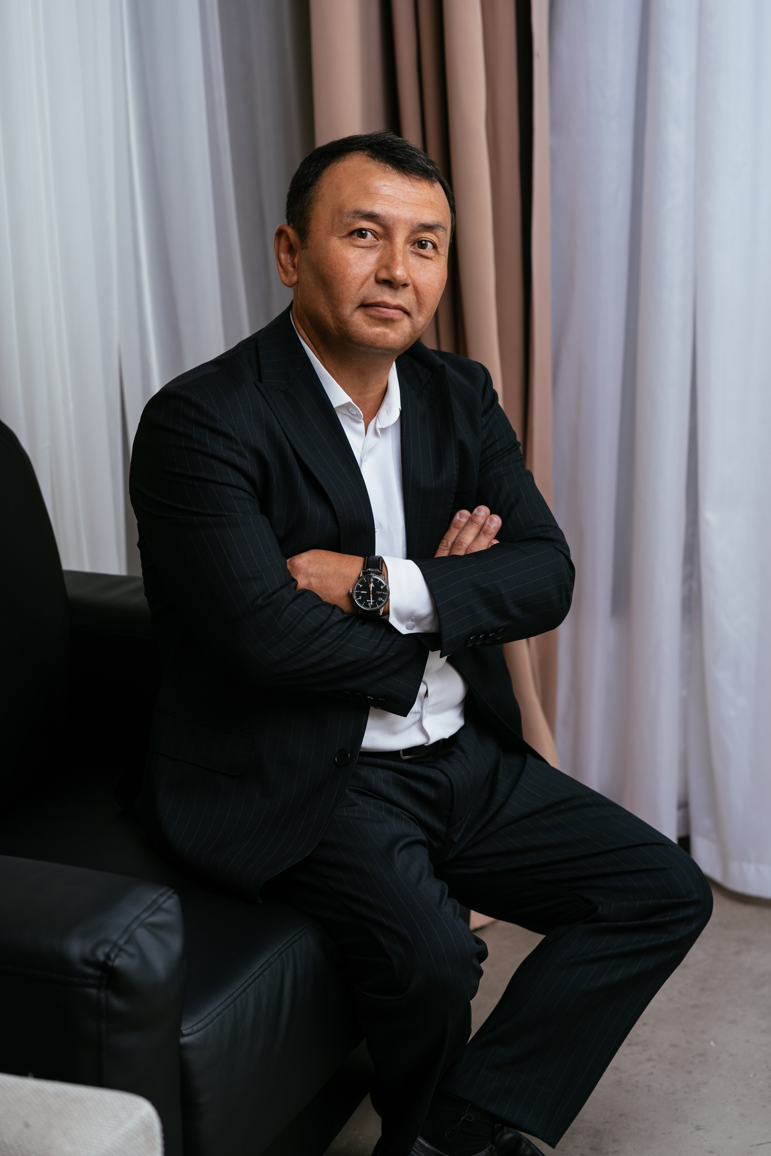 Ермагамбет для журнала. Репортажный фотограф в Астане — Диана Калтаева, портретный фотограф