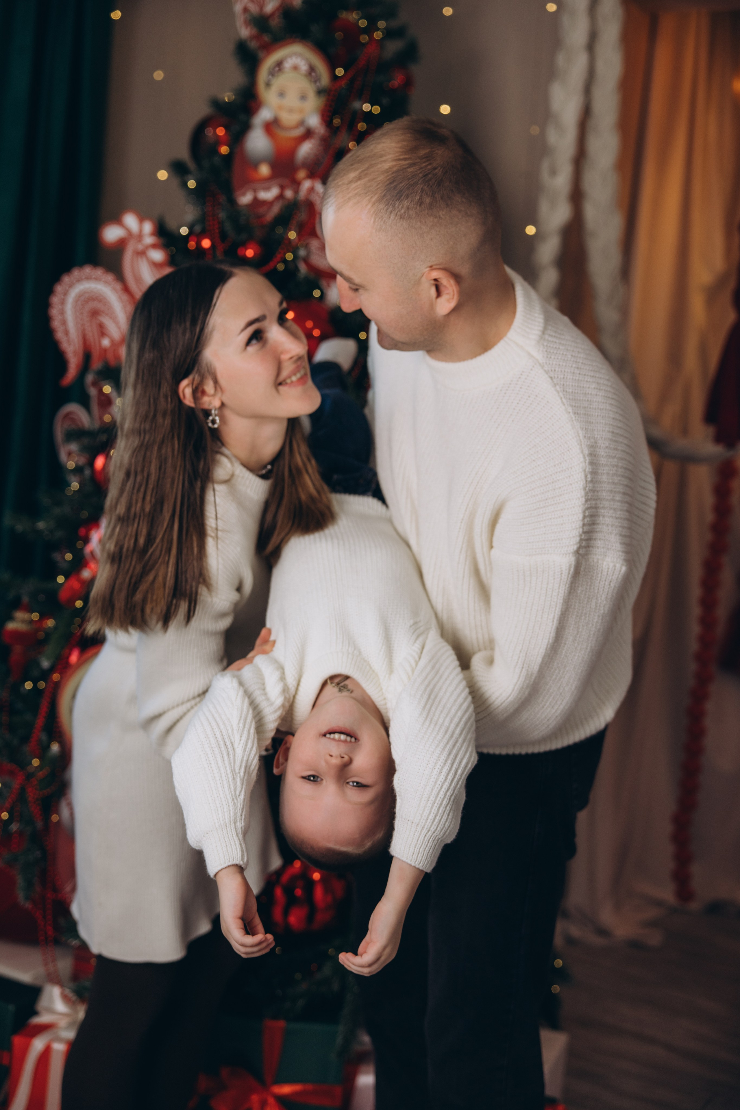 В студии 8 этаж. Свадебный, семейный фотограф в Иркутске Светлана Макаричева