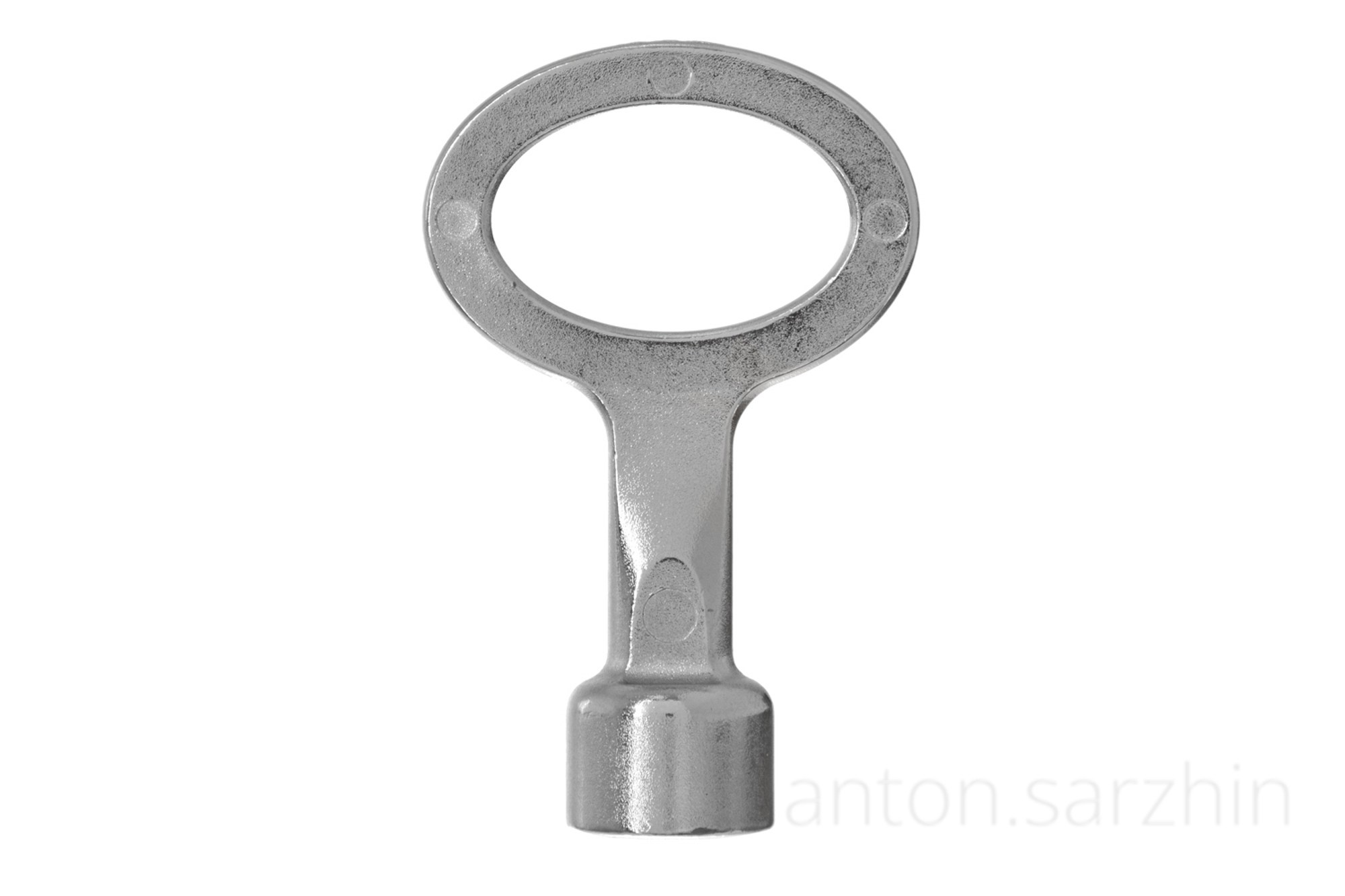 Предметная фотография ключ от шкафа