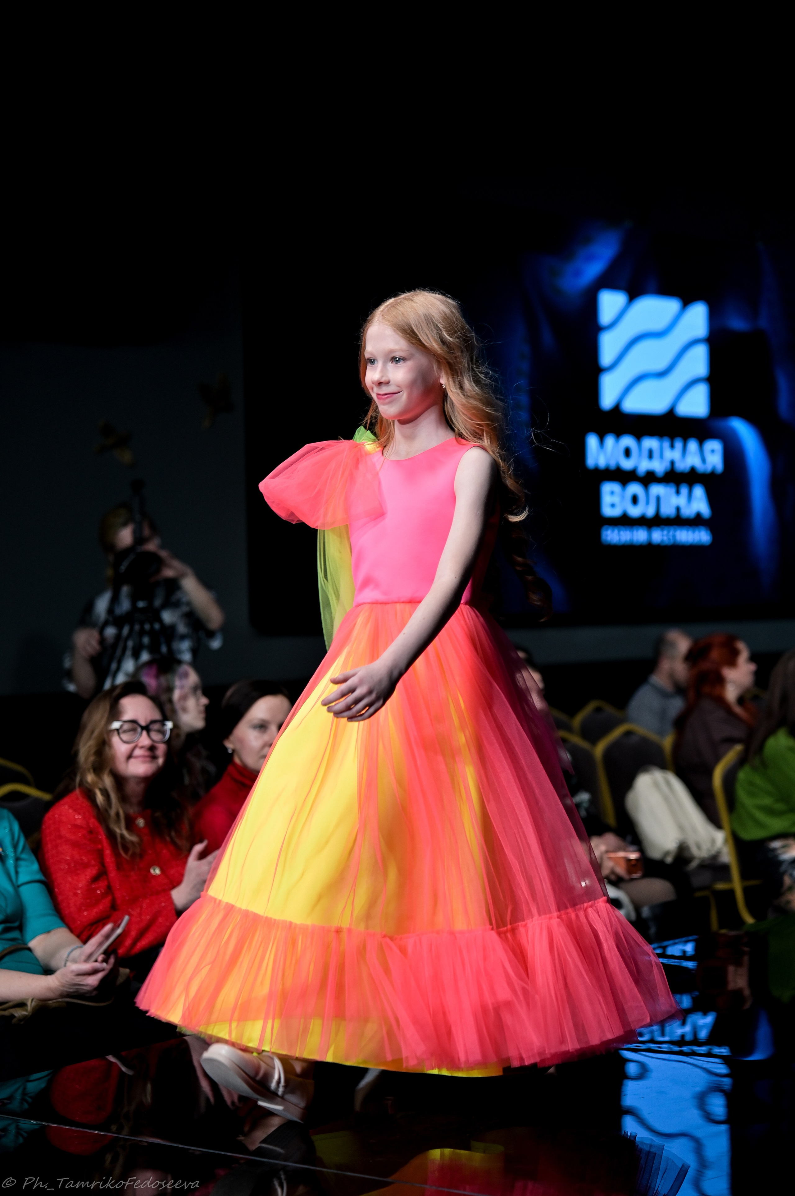 Модный показ «Модная Волна» 2026. Фотограф в Москве Тамрико Федосеева