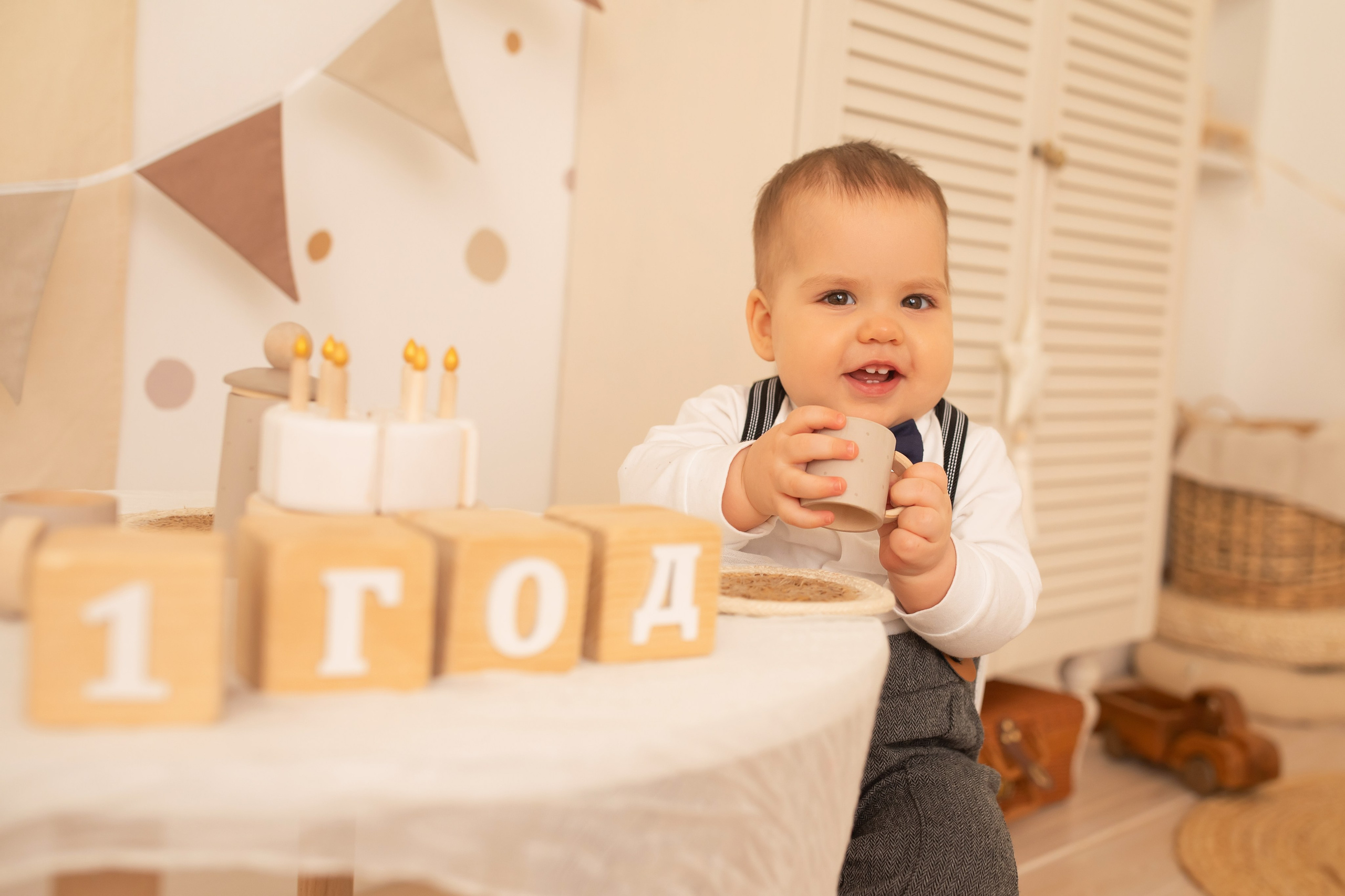 Фотосессия 1 годик в Хабаровске, фотосессия для мальчика 1 год, фотосессия дня рождения, фотосессия годовасия Хабаровск, фотосессия 1 год для девочки на 1 год, фотостудия  на 1 год Хабаровск, фотосессия 1 год дома