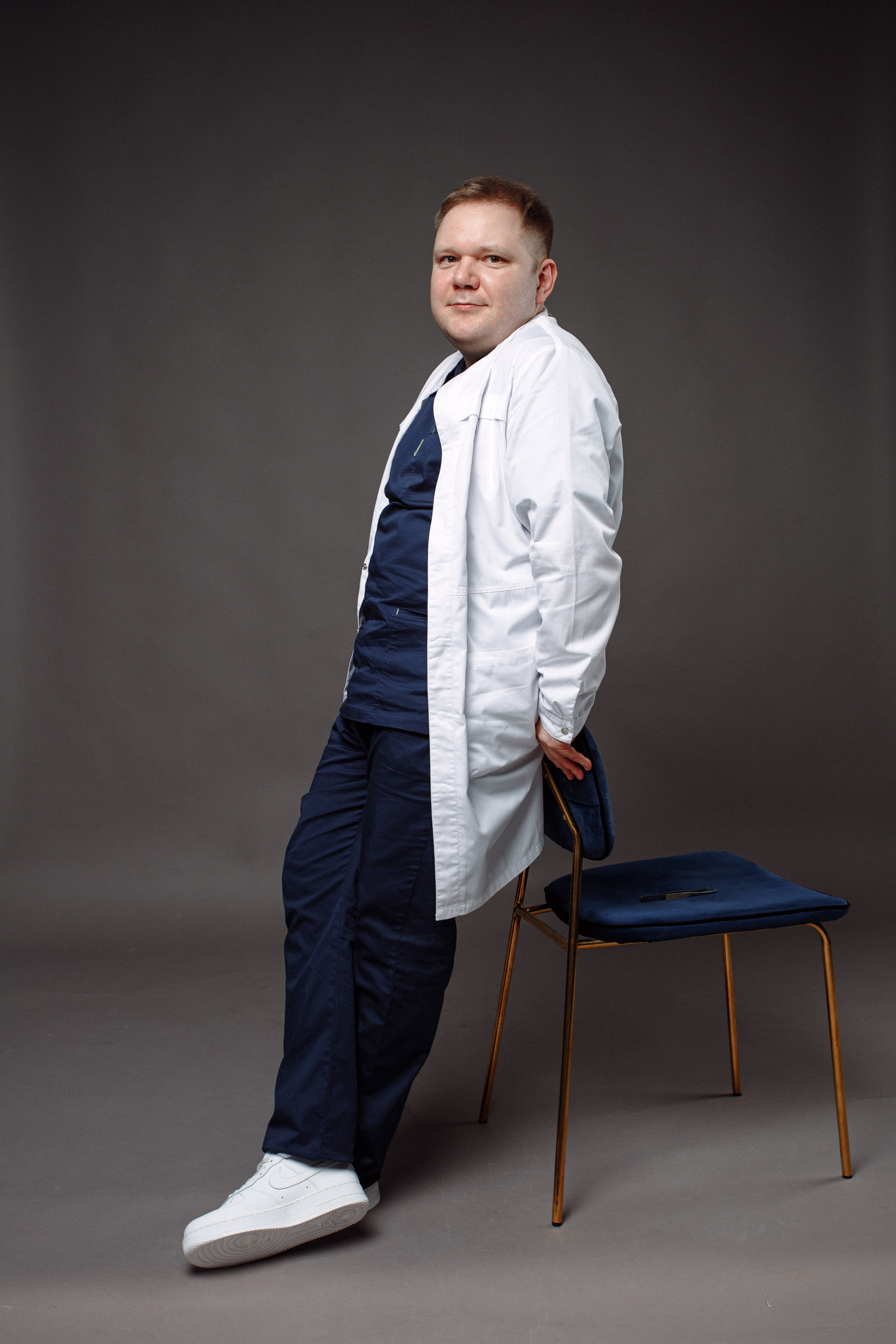 Съёмка врача в студии. Фотограф врача в Нижнем Новгороде и Нижегородской области.