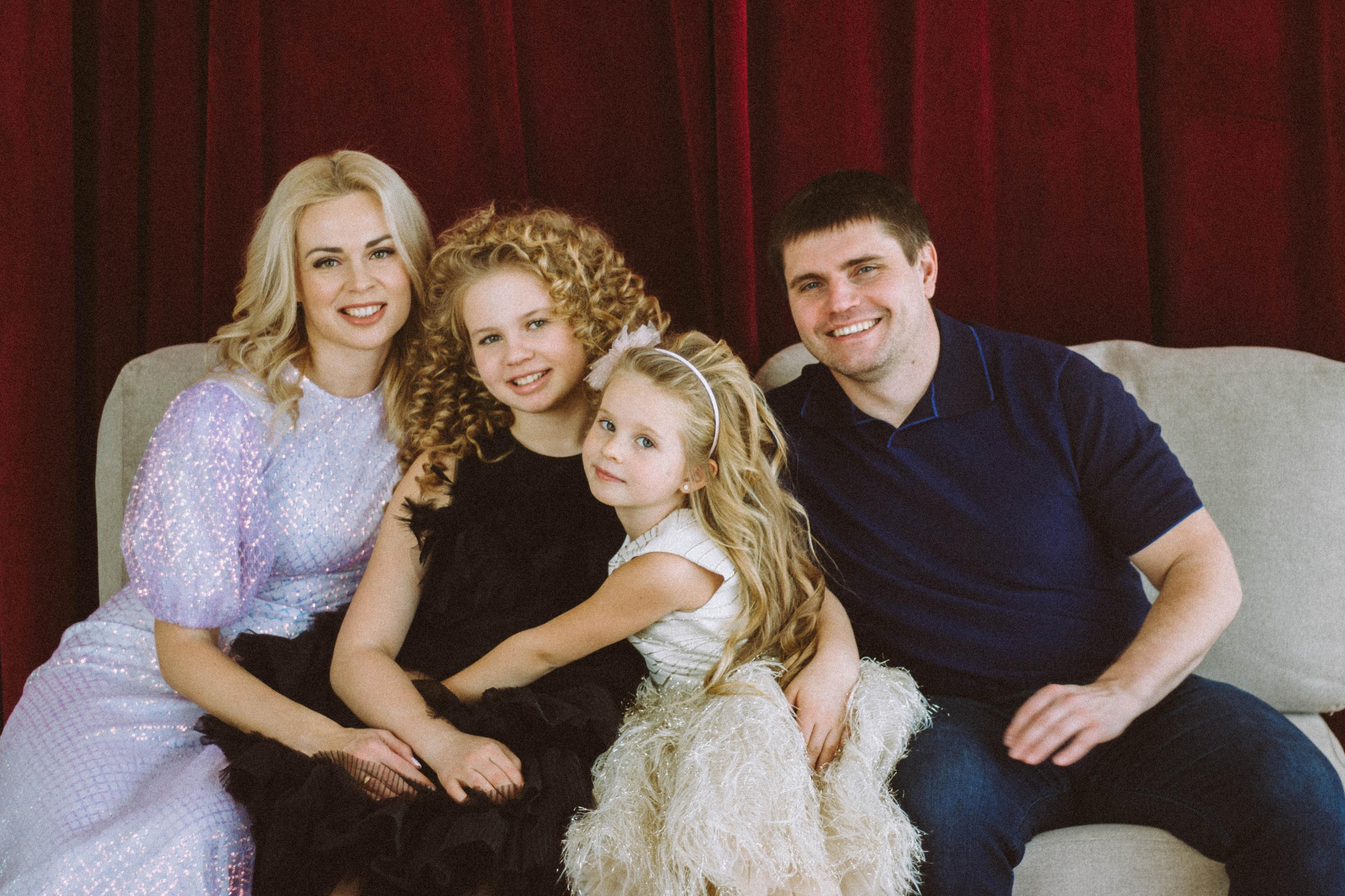 O (New Year Edition). Mariia kangro