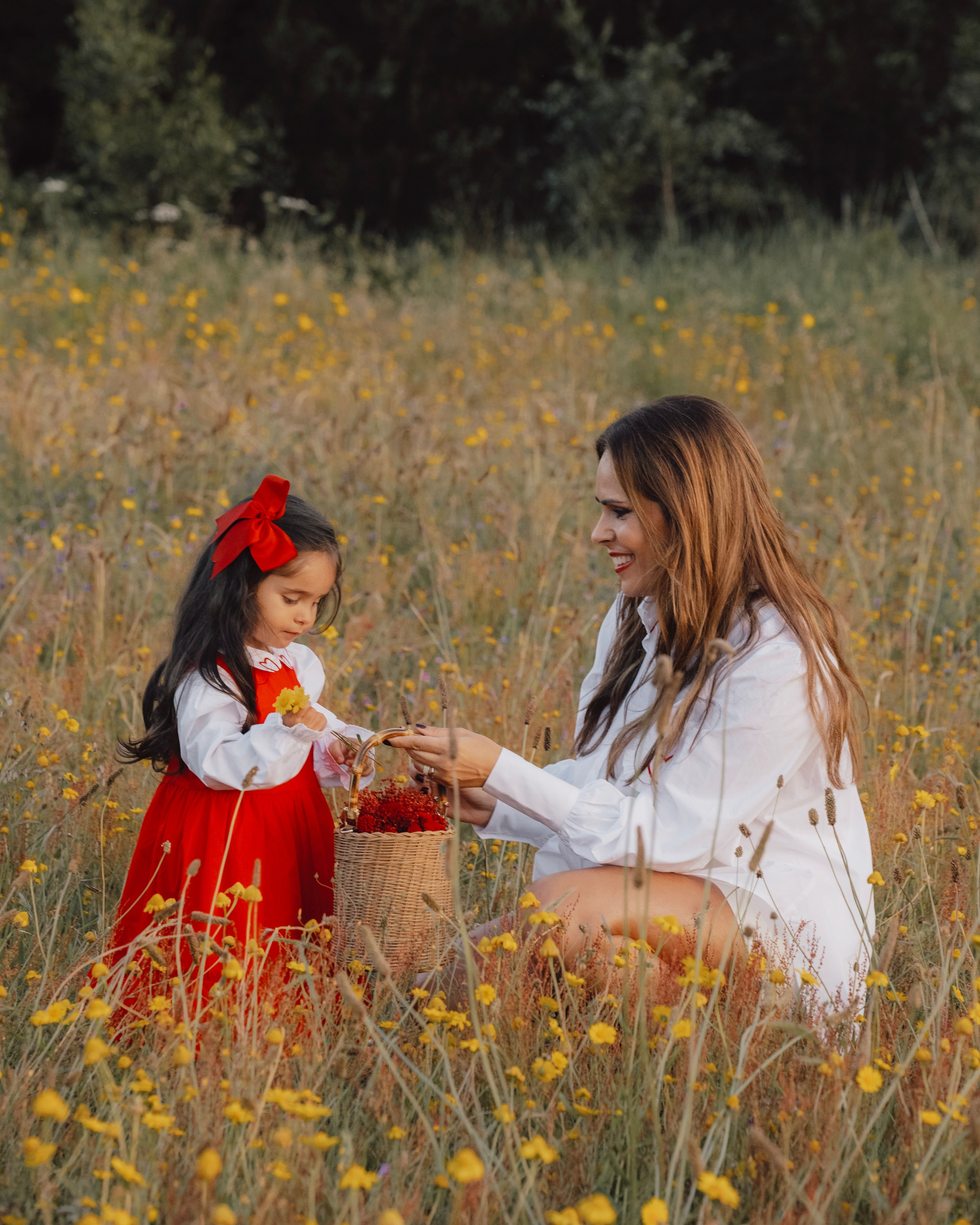 SUMMER DAY. Anastasiia Antoniuk portrait, family and couple photographer, Portugal