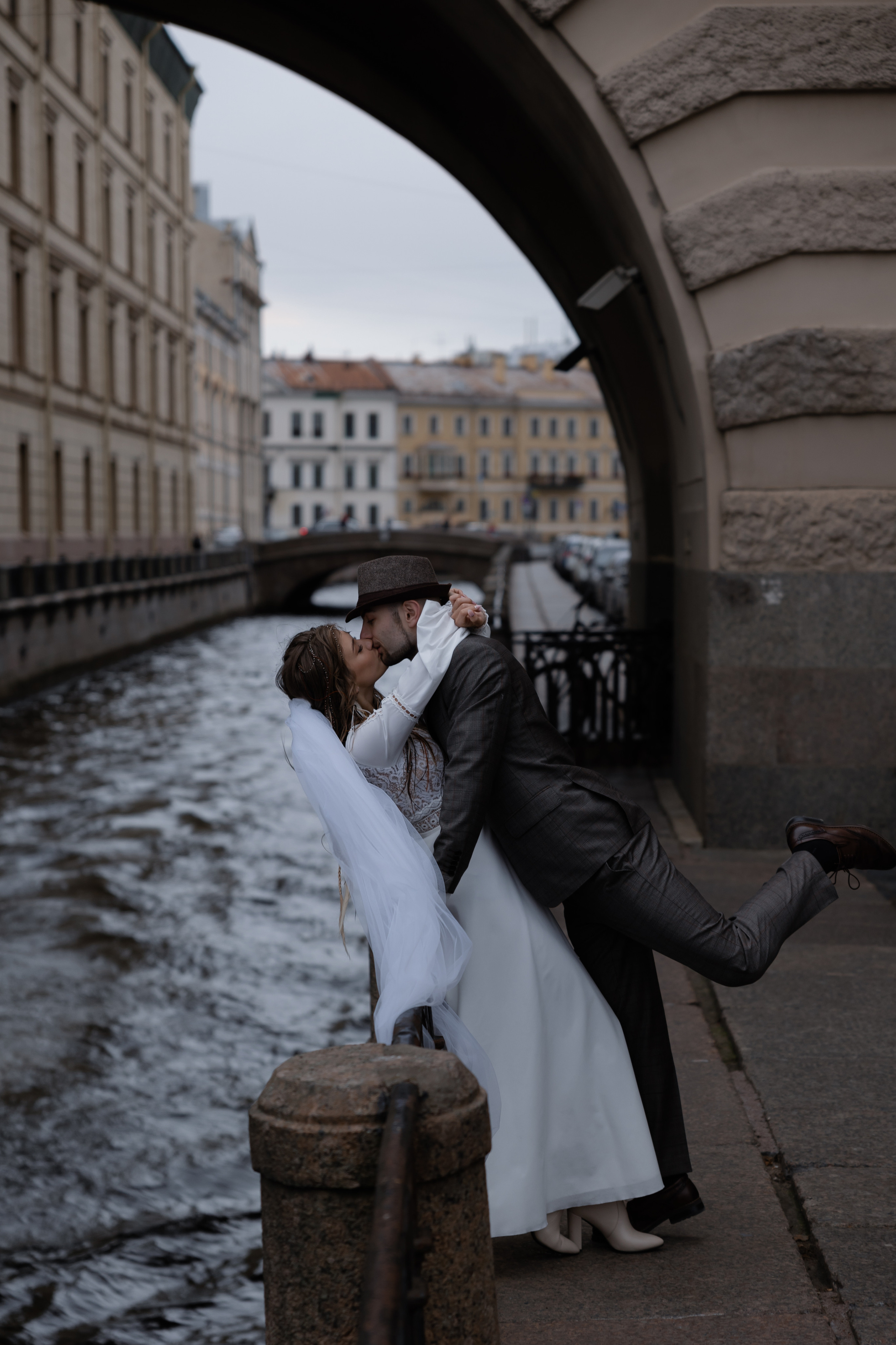 Денис и Алена. Свадебный фотограф в Санкт — Петербурге и Ленинградской о