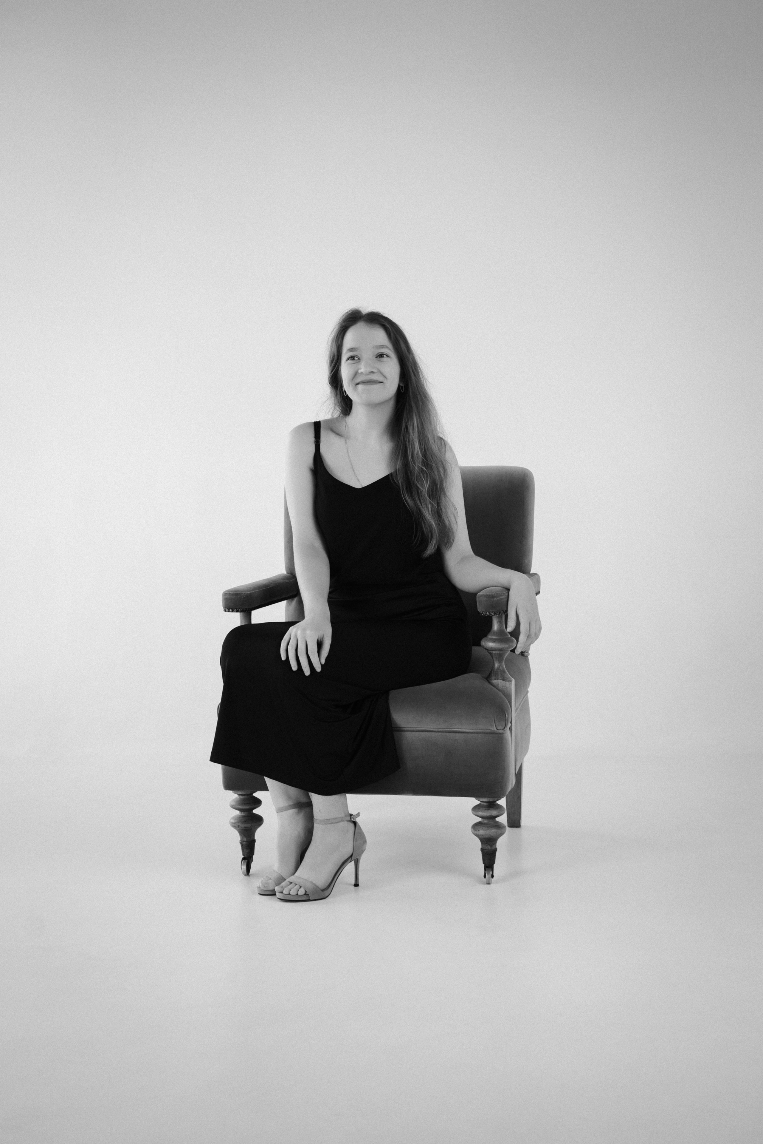 Семейная фотосессия минимализм. Фотограф в Воронеже. Портреты, контент, семейные сьемки