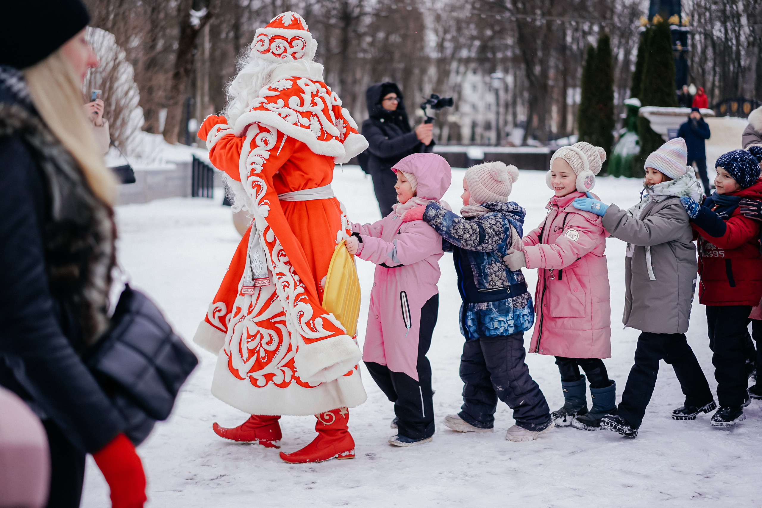 «Предновогодний переполох» Лопатинский сад, 14.12.2024. Фотограф и видеограф Смоленск | Студия Цезарь