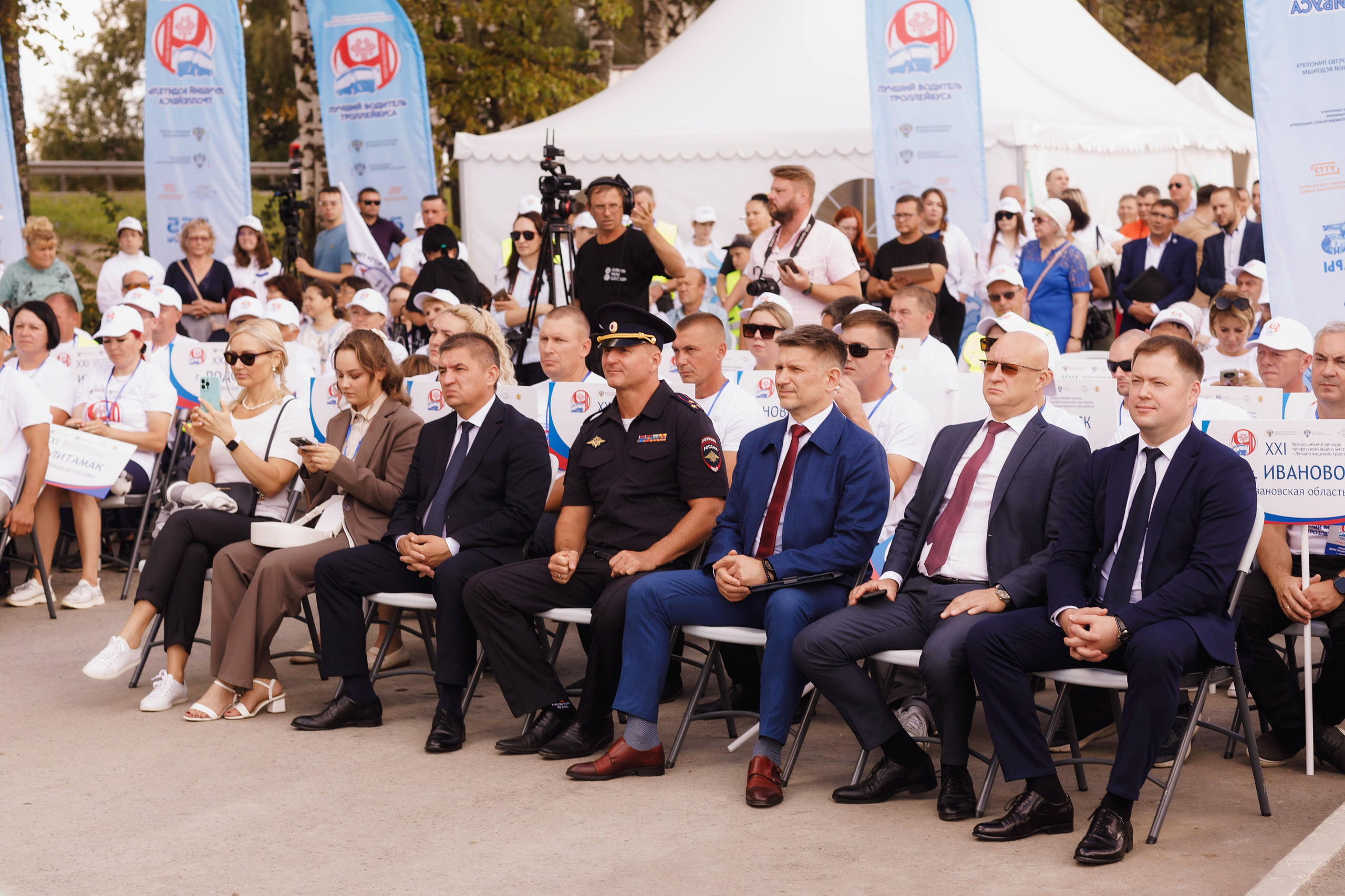 Лучший водитель троллейбуса России — 2024. Портретный и репортажный фотограф в Чебоксарах Андриян Чаркин