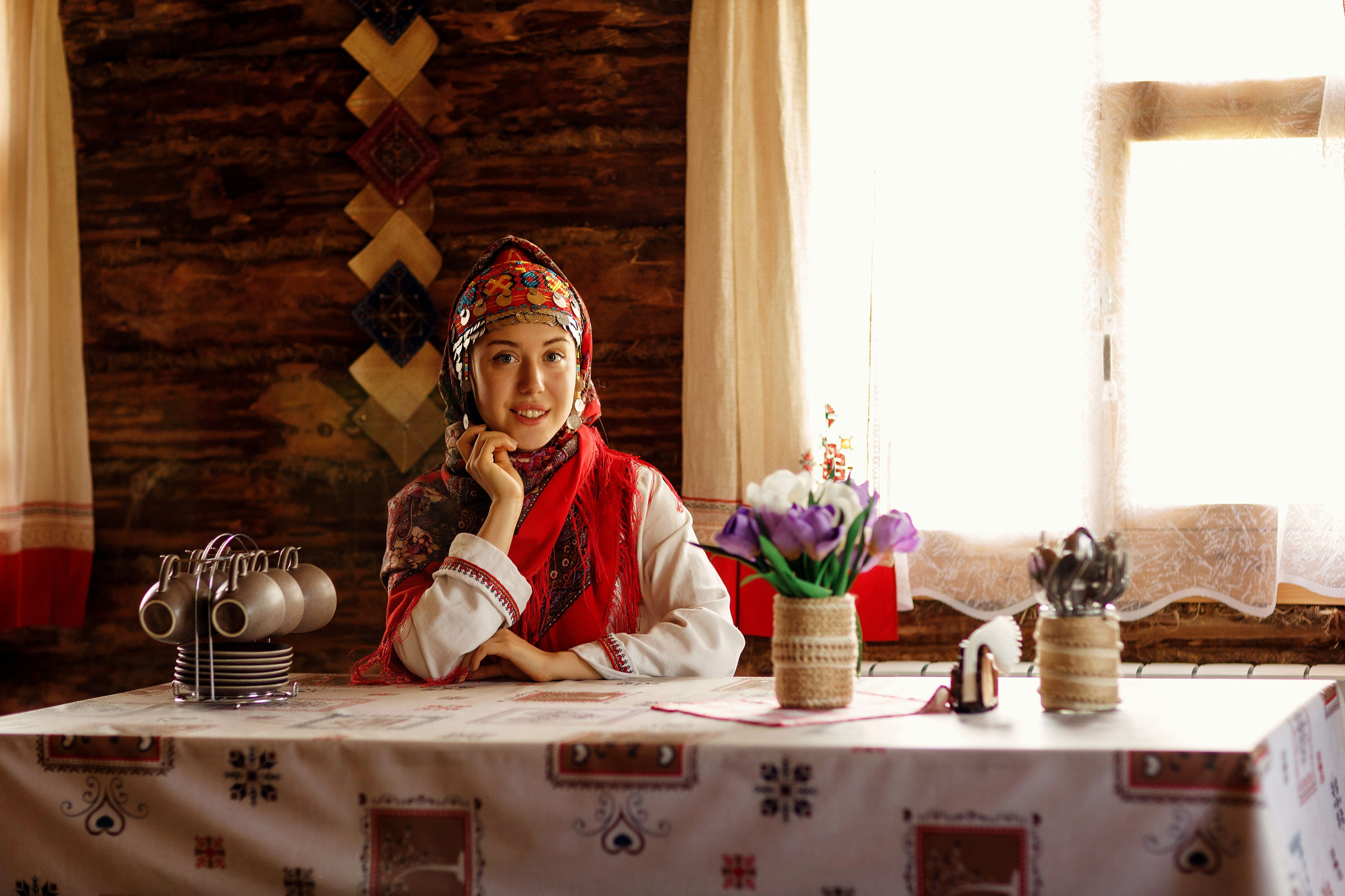 Фотосессия с Аней в этнокомплексе Ясна. Портретный и репортажный фотограф в Чебоксарах Андриян Чаркин