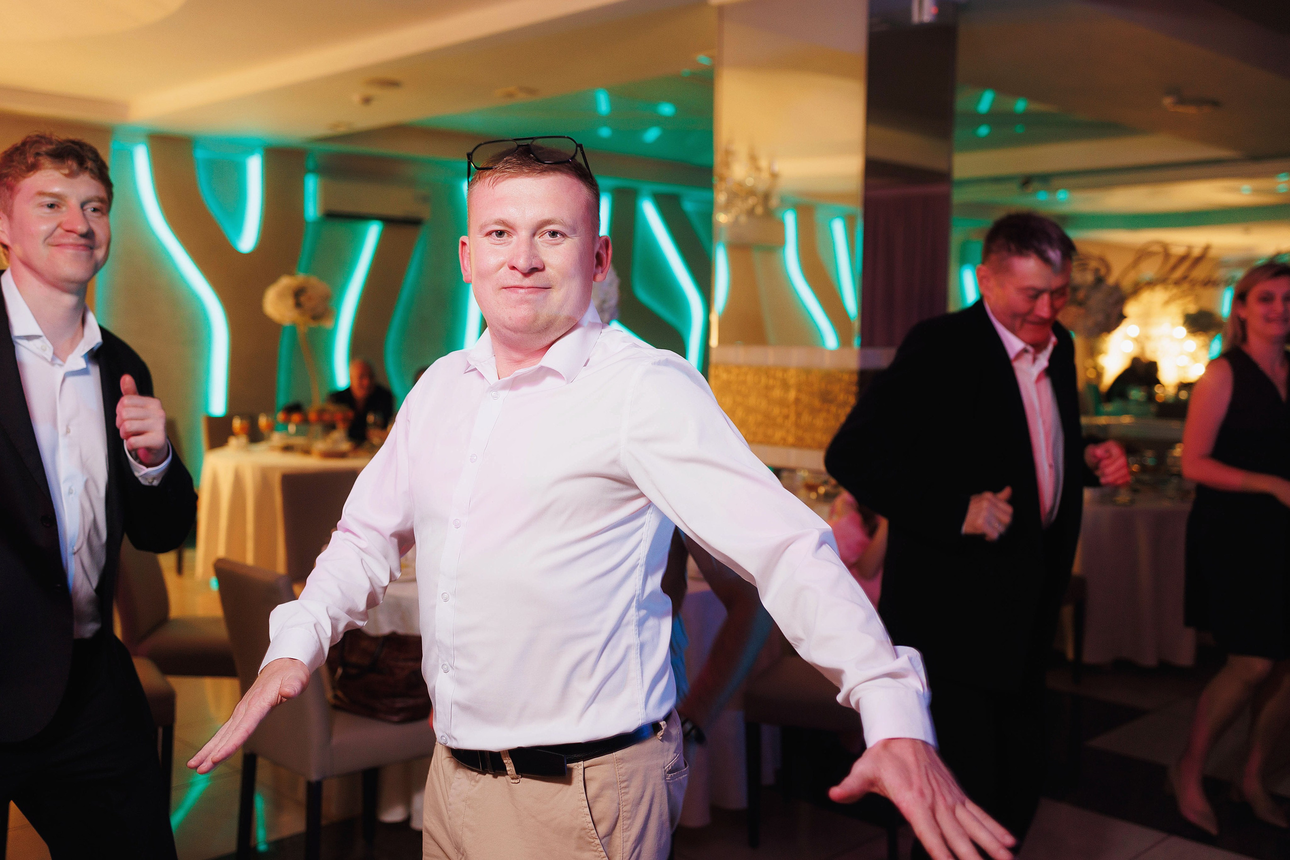 Владимир и Дания. Свадебная фотосессия в Казани. Портретный и репортажный фотограф в Чебоксарах Андриян Чаркин