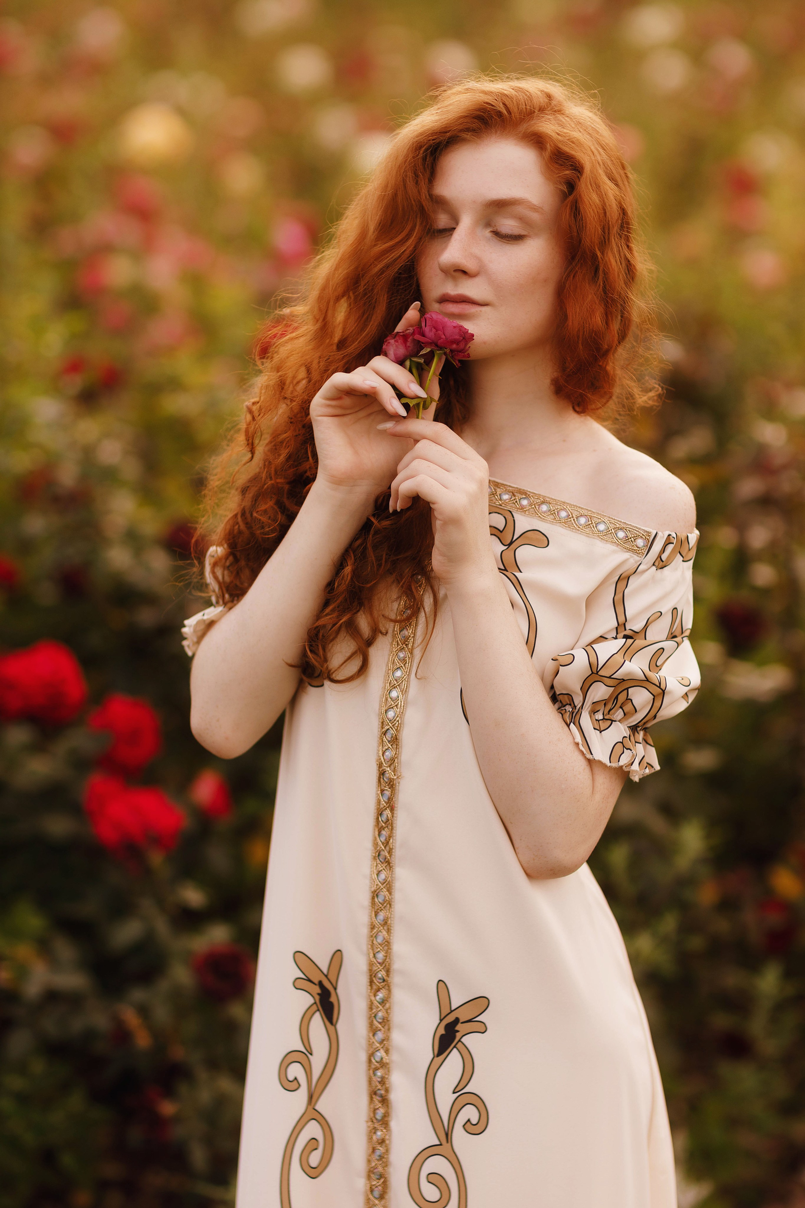 Фотосессия на заливе с Татой в платье от Ирины Павловой. Портретный и репортажный фотограф в Чебоксарах Андриян Чаркин