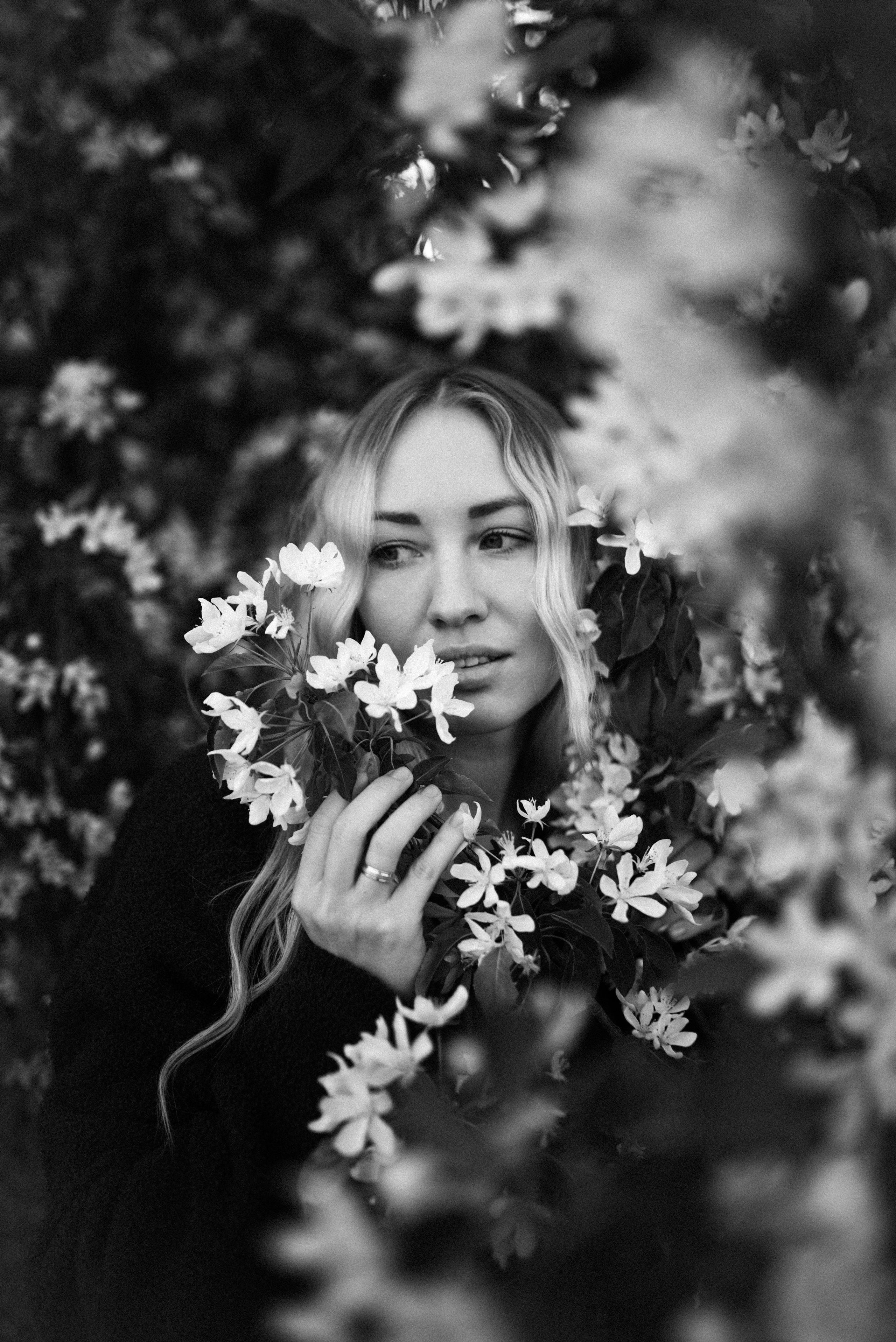 Елена и Максим. Вика Мельничук