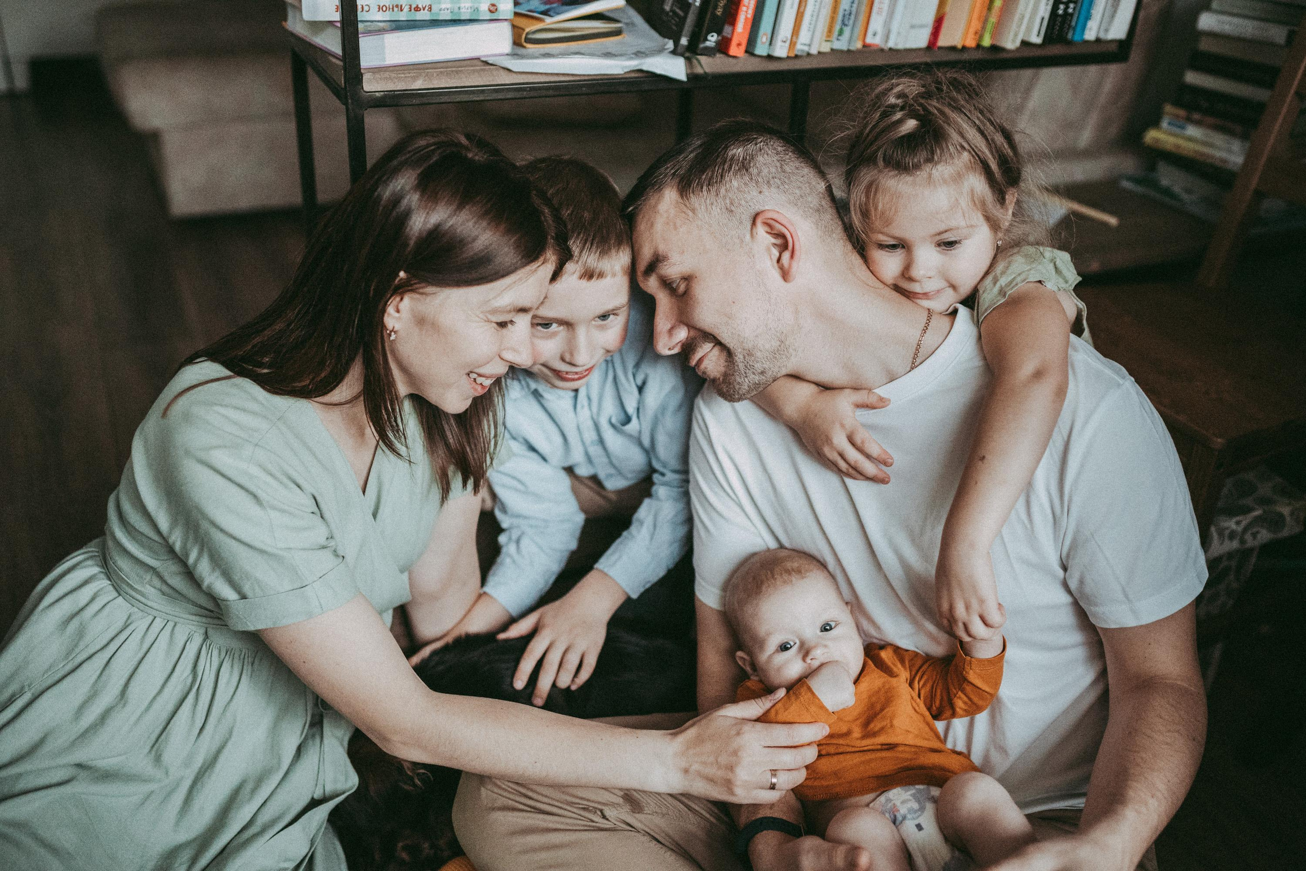 Семья прекрасного фотографа и великолепной мамы маленькой троицы). Фотограф Ольга Молева