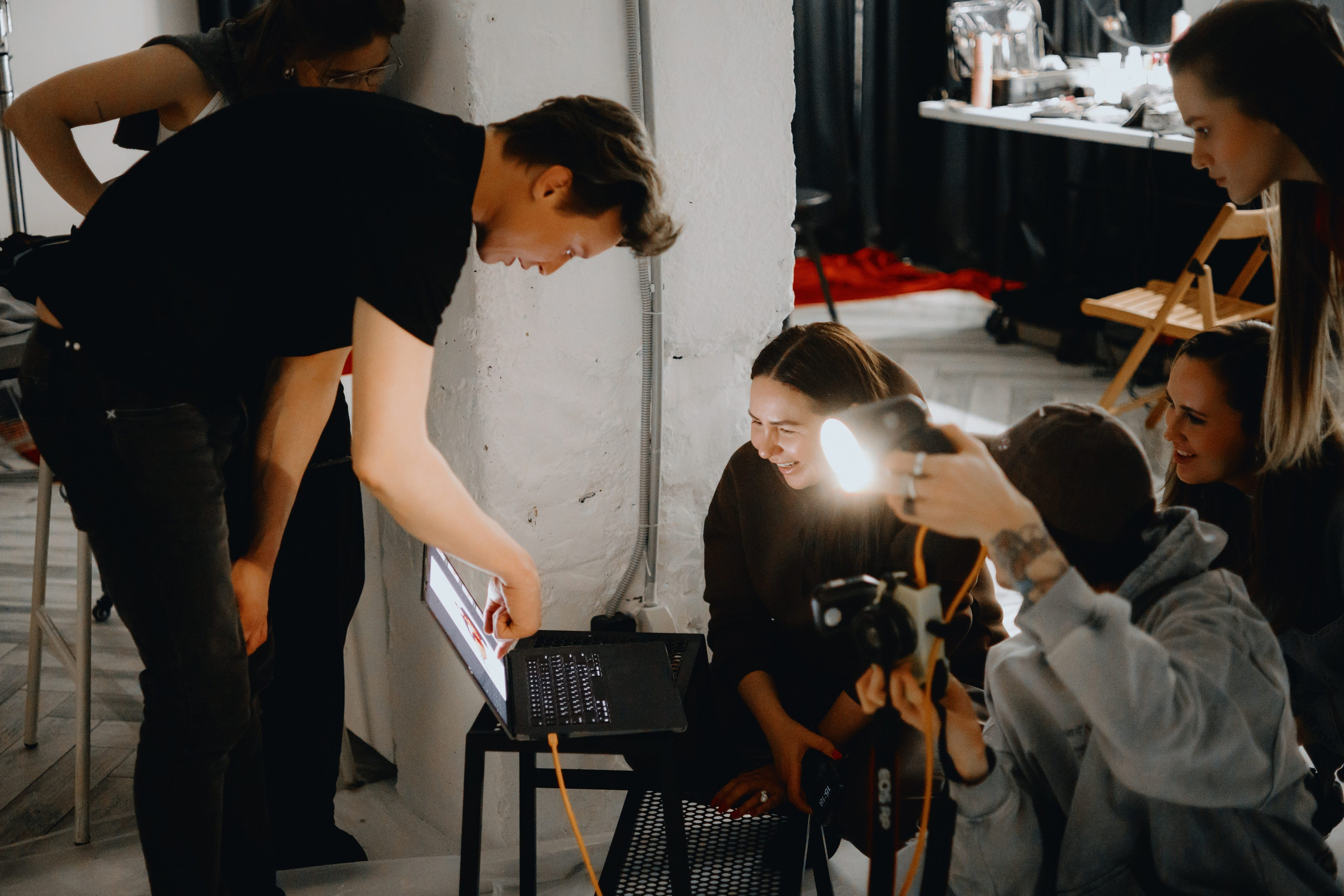 Backstage для журнала «Караван историй» с Юлией Куварзиной. Фотограф в Москве и Санкт-Петербурге Дарина