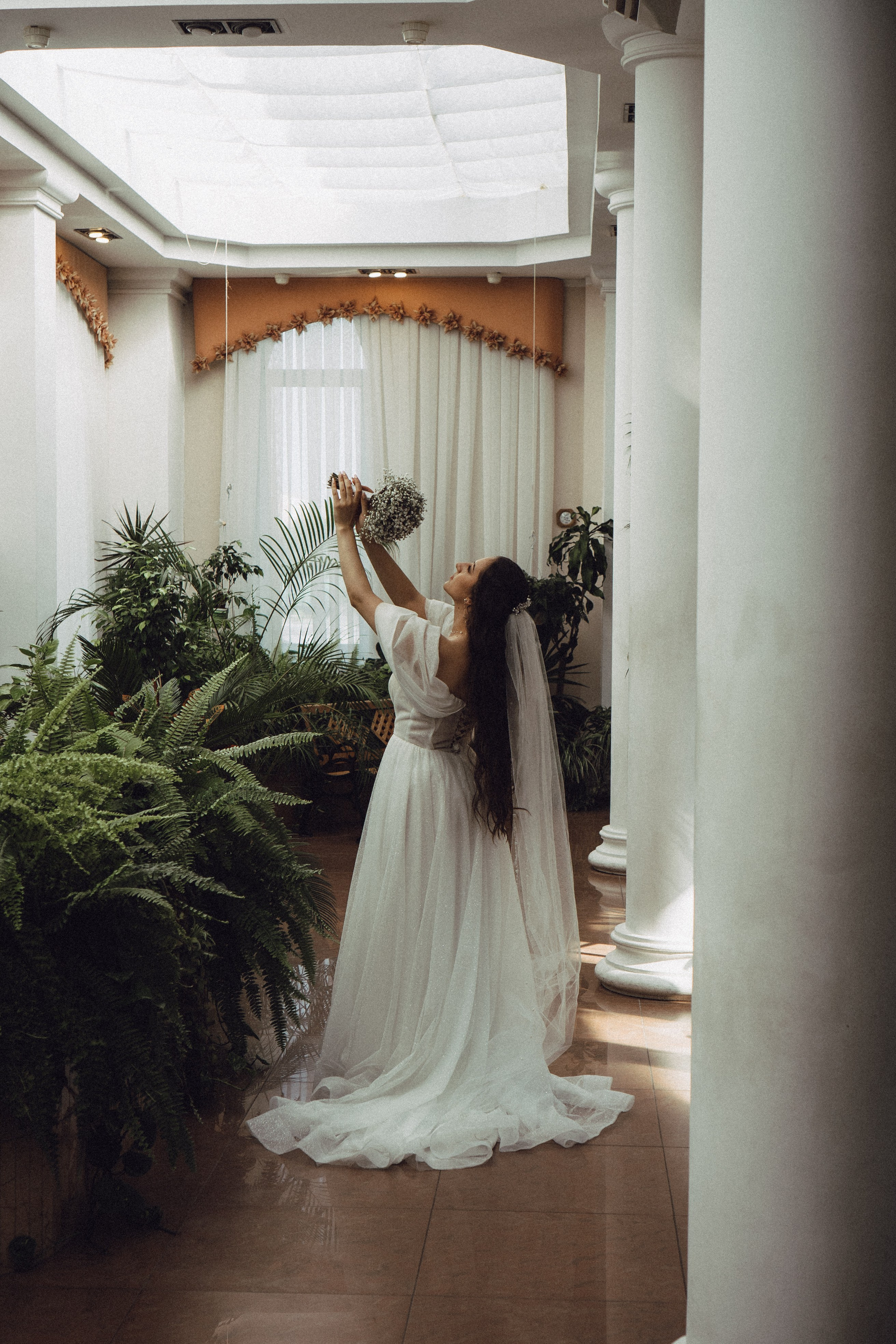 СВАДЕБНАЯ СЬЕМК В ПАРКЕ 300-ЛЕТИЯ. Профессиональный фотограф, Санкт-Петербург — Виктория Богомолова