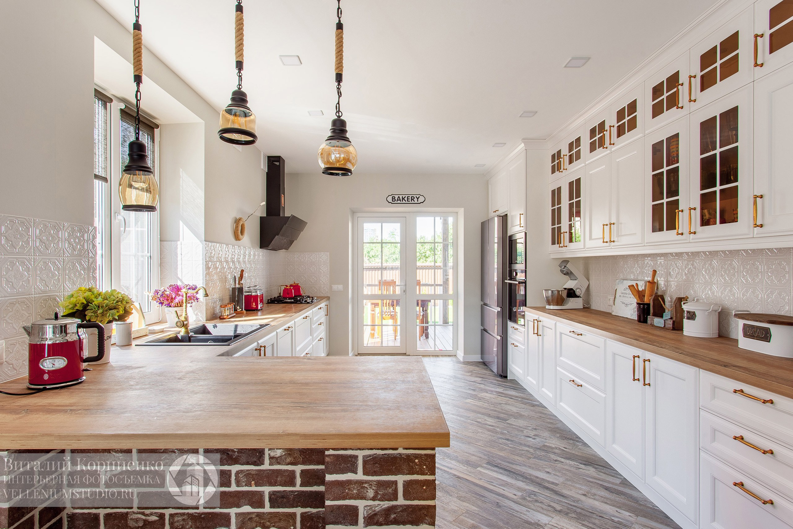 Interior photographer Vitalii in Portland and Vancouver