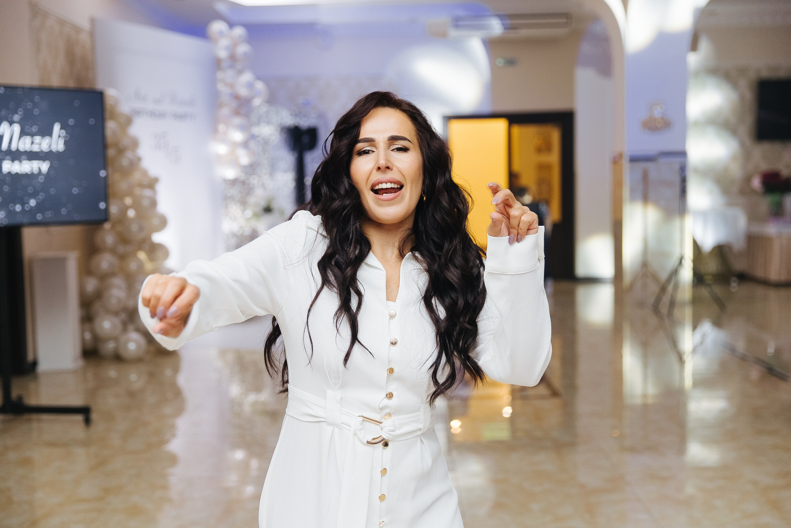 Ани и Назели. 35&5 День рождения, «Янтарь». Фотограф в Красноярске Надежда Воскресенская