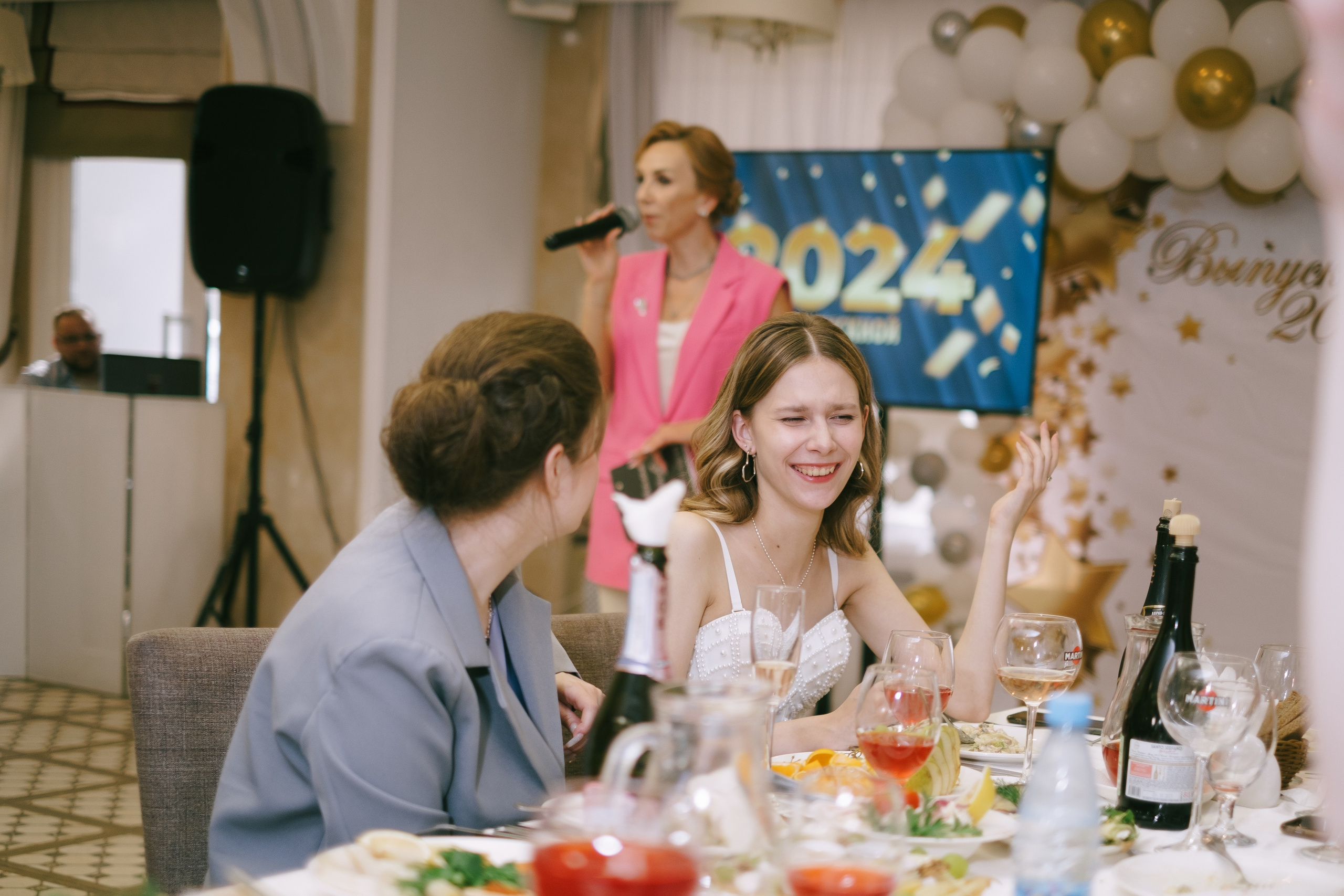 Выпускной школа 33. Свадебный и репортажной фотограф Денис Ожигин в Краснодаре и Краснодарском крае