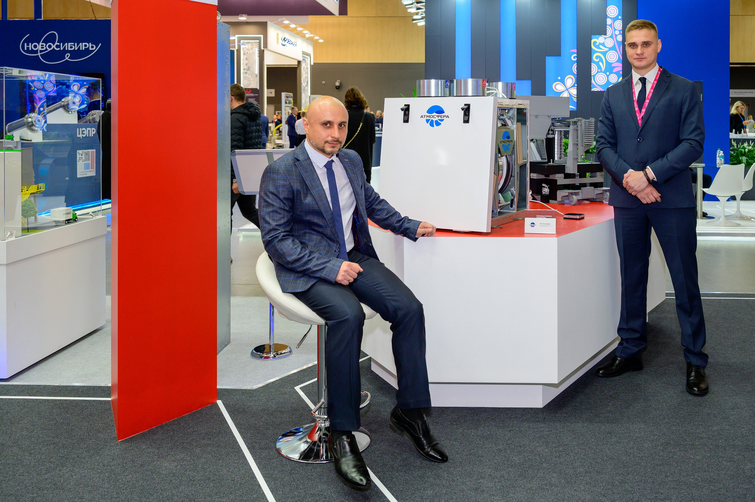 «ИННОПРОМ. Беларусь» — это международная промышленная выставка, объединяющая представителей различных отраслей промышленности, инновационных компаний, инвесторов и государственных структур. Это уникальная платформа для обмена опытом, внедрения новых идей и технологий, что способствует повышению актуальности отрасли и развитию сотрудничества между странами.#БольшаяпромышленнаянеделявМинске @belexpo_by@ph.andrey_puhach #bigindustrialweek #bigindustrialwee