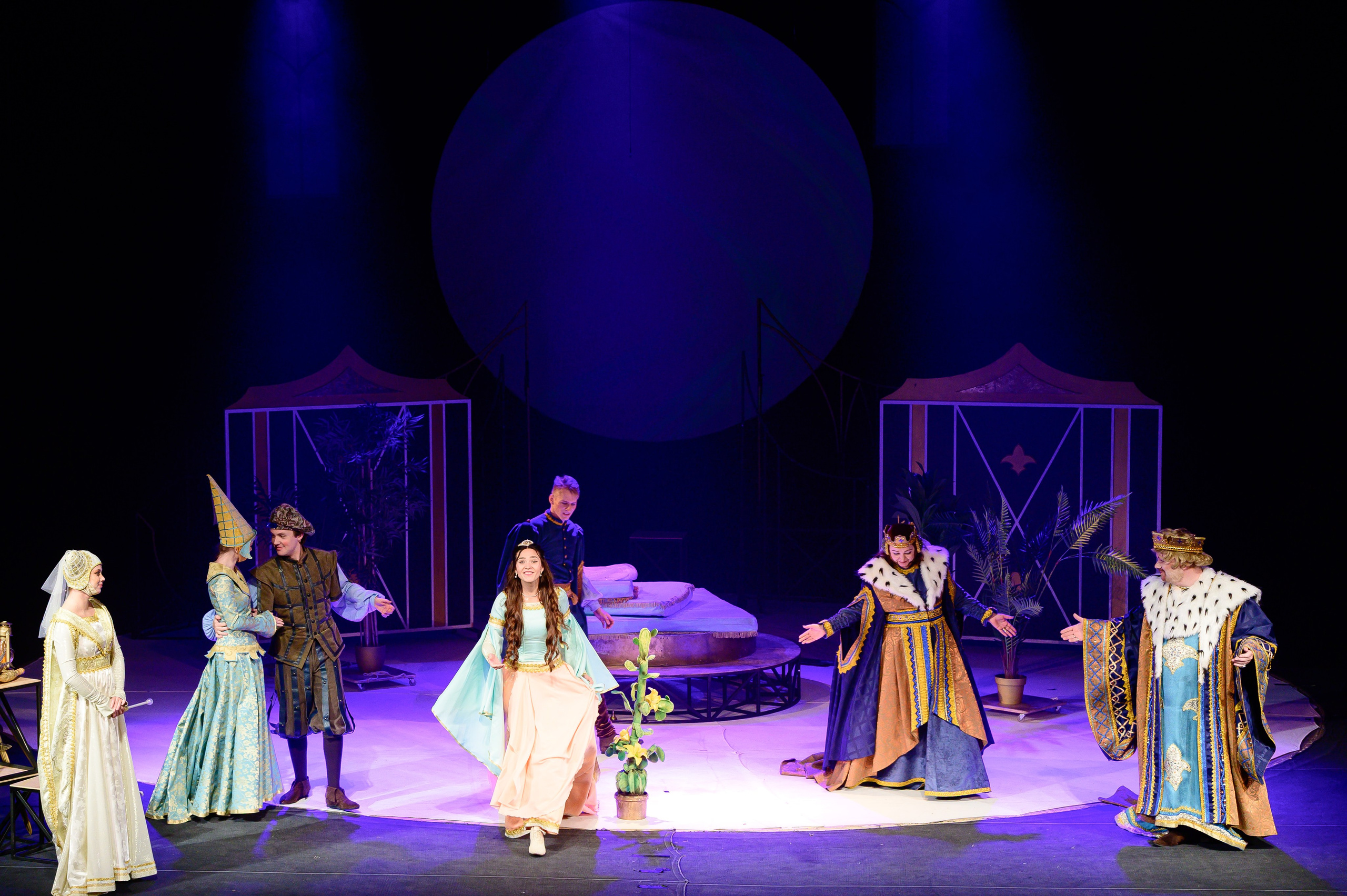 Детский спектакль @bgm_teatr «Спящая красавица ". Фотоуслуги, услуги фотографа, фотографирование важных событий