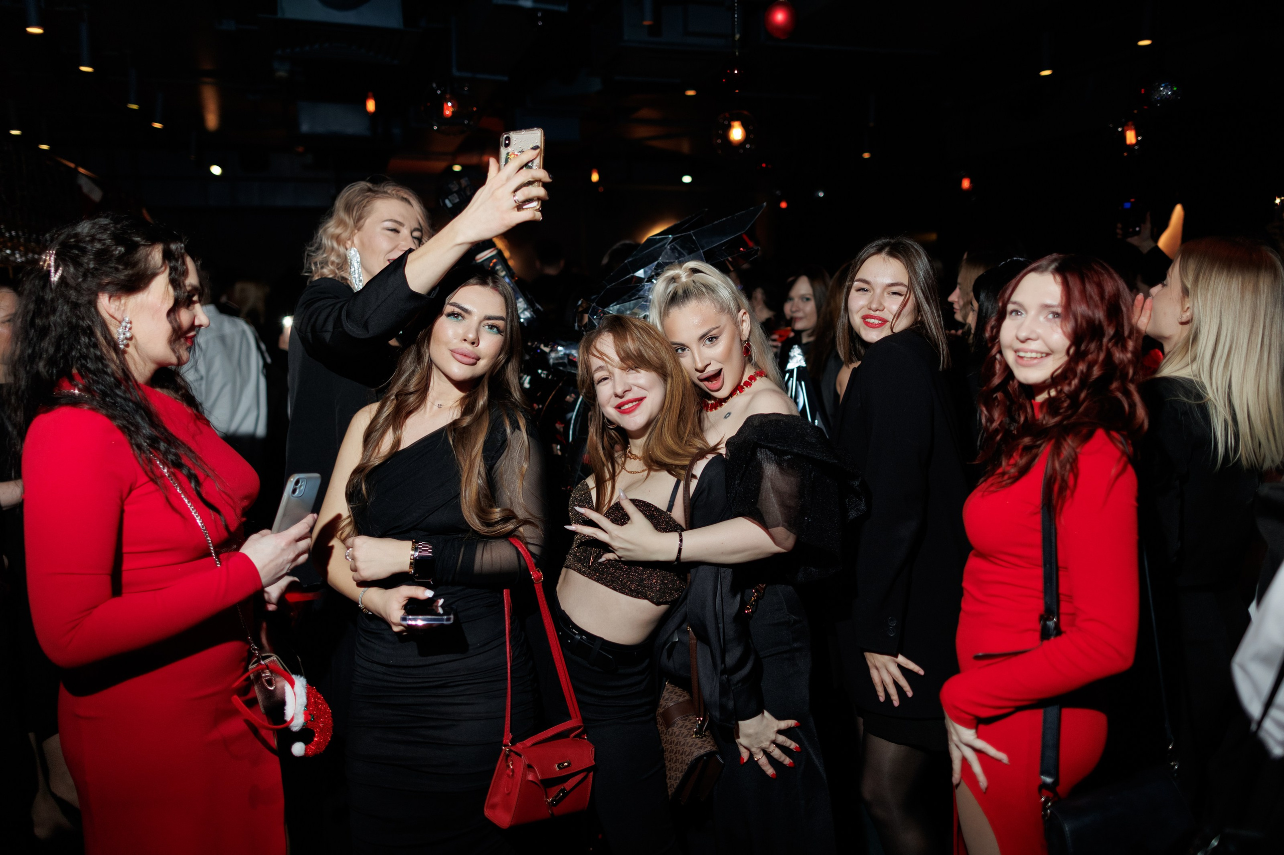 New Year Подружки 23/2024. Свадебный, портретный и репортажный фотограф Дмитрий Карпов