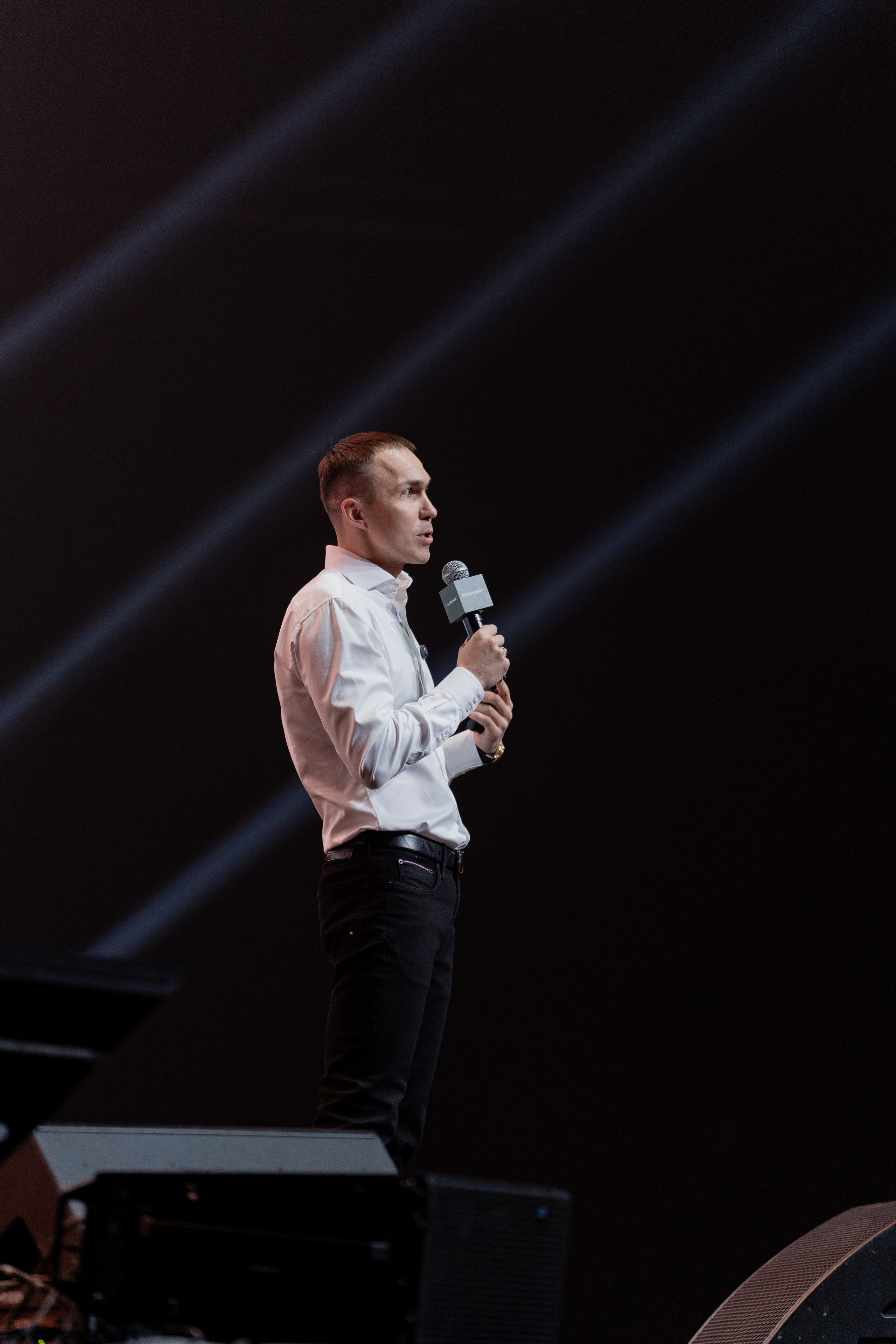 Конференция ОСНОВАТЕЛИ ЛАЙФ в MTS LIVE HALL. Репортажный фотограф в Москве Саша Дружинина