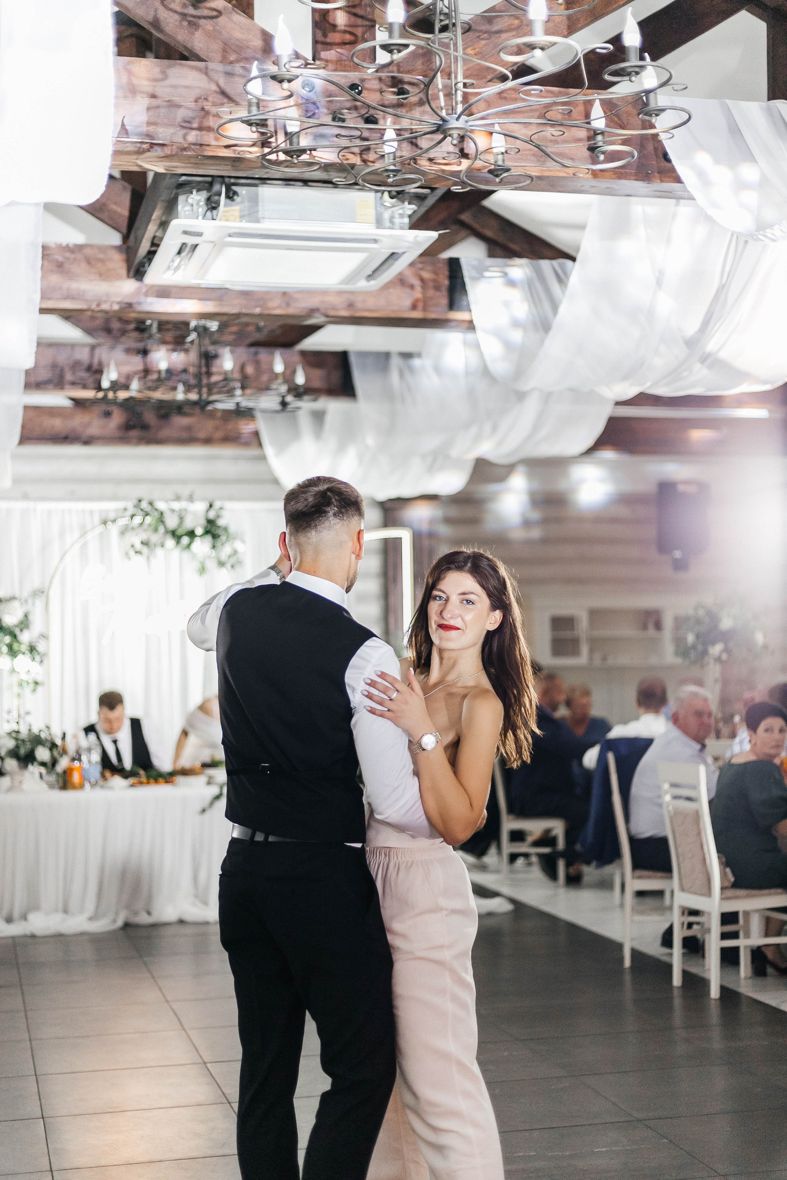 Фотограф на свадьбу. Фотограф в Минске Ира Сюбарева