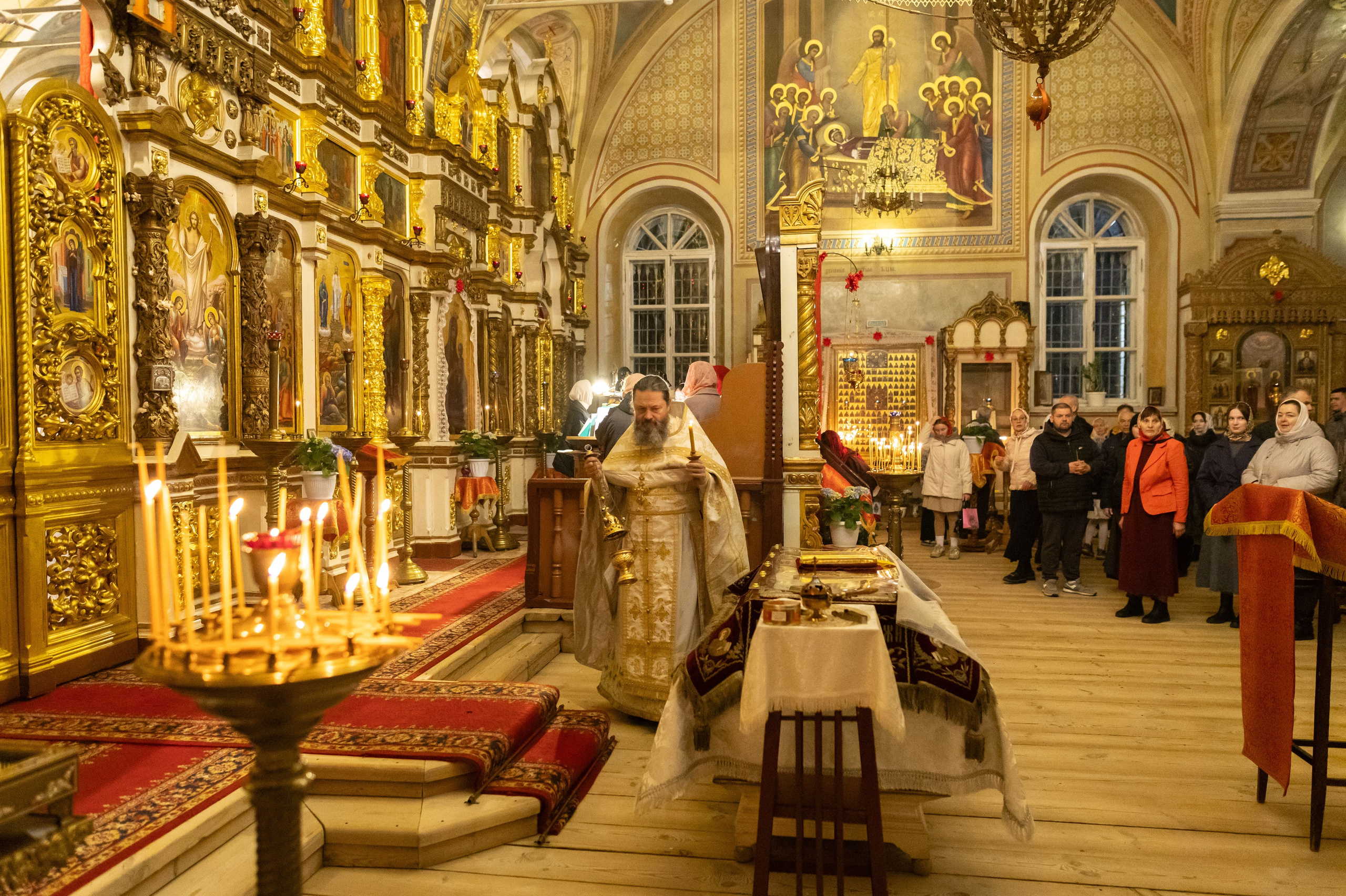 Пасха Воскресенский храм с Ашитково. Семейный и детский фотограф Анна Петракова