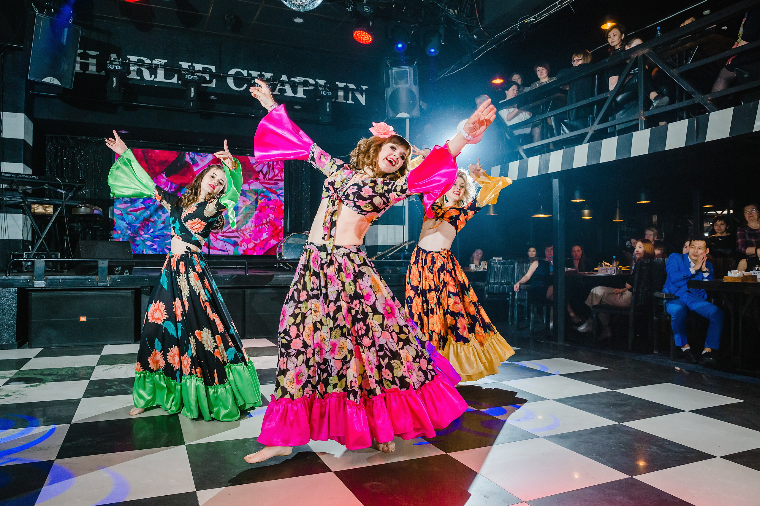 Шоу Талантов Миссис Бурятия. Фотограф и видеограф в Улан-Удэ: Аюна Габагуева и Артём Шаханов