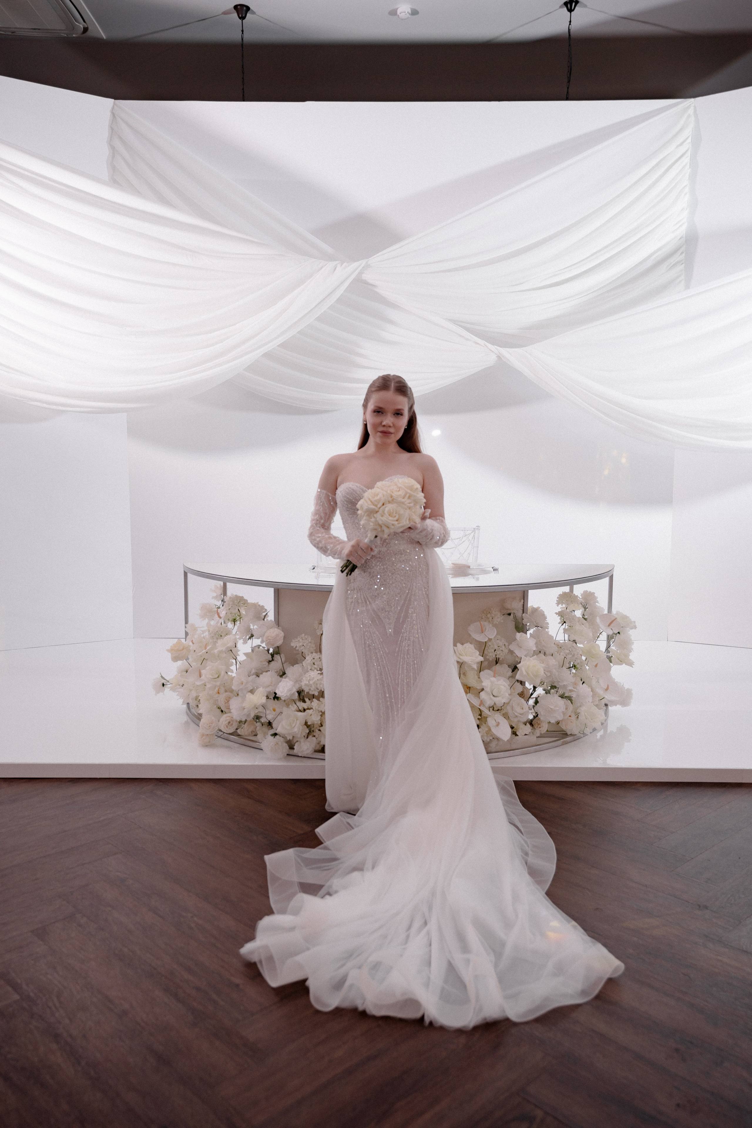 СВАДЕБНАЯ СЬЕМКА СБОРОВ В ОТЕЛЕ И ВЫЕЗД НА ЦЕРЕМОНИЮ (СНЯТО В СИБИРЕ В НИЖНЕВАРТОВСКЕ). Профессиональный фотограф, Санкт-Петербург — Виктория Богомолова