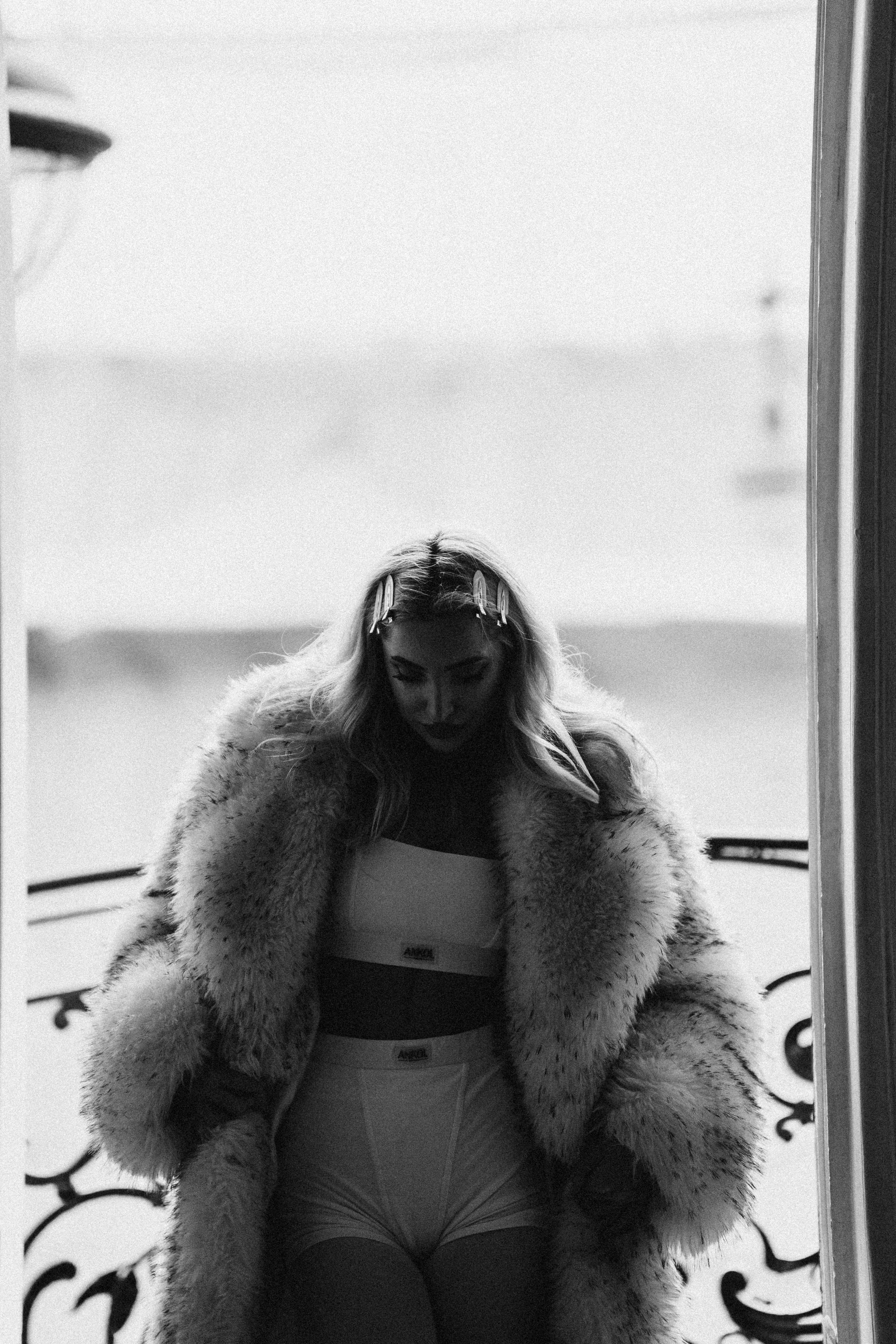 МИНИМАЛИЗМ В СТУДИИ НА ЧЕРНЫШЕВСКОЙ В СТУДИИ С БАЛКОНОМ. Профессиональный фотограф, Санкт-Петербург — Виктория Богомолова