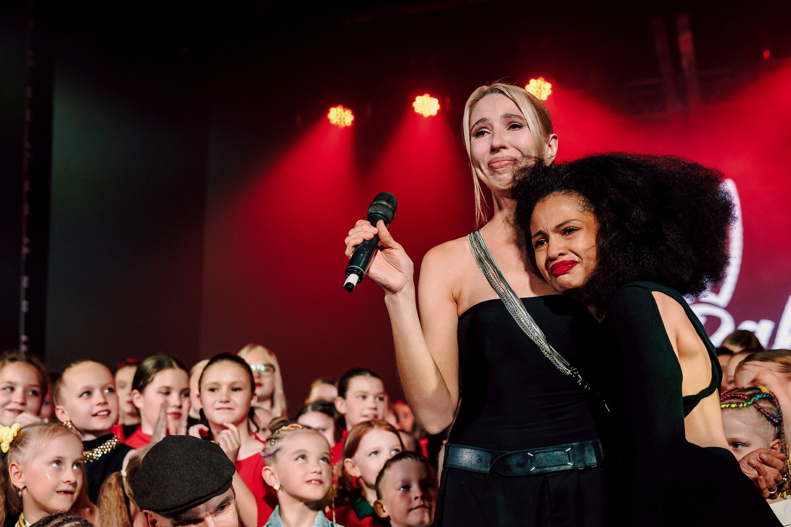 Отчётный концерт танцевальной школы «Red Rabbits» 2025. Лёшка Варзегов — фотограф