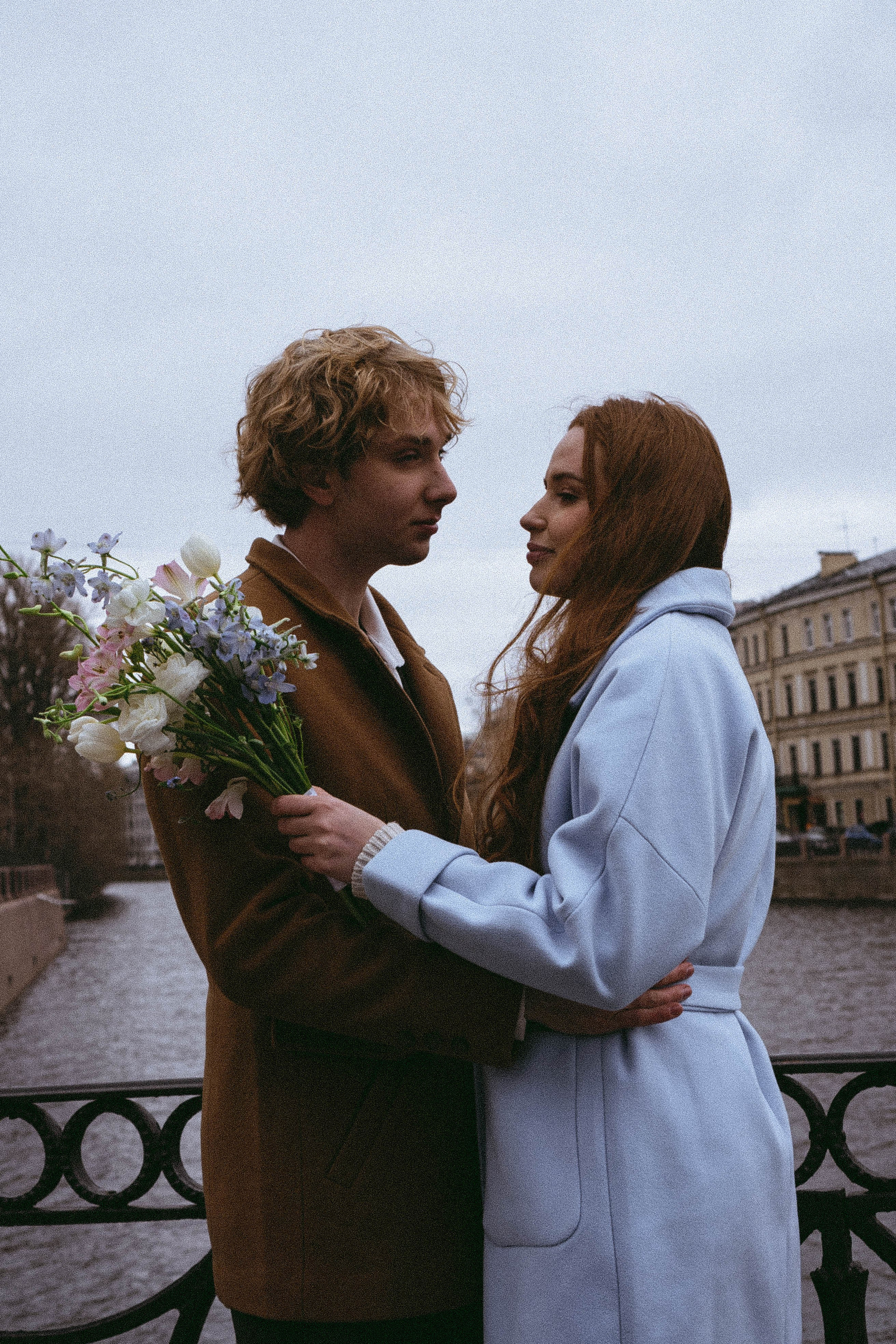 СВАДЕБНАЯ СЬЕМКА В ОТЕЛЕ. СБОРЫ ЖЕНИХА И НЕВЕСТЫ И ТАКЖЕ ТОР И ПОДГОТОВКА К ПРОГУЛКЕ И ПРОГУЛКА ПО ПЕТРОГРАДКЕ. Профессиональный фотограф, Санкт-Петербург — Виктория Богомолова