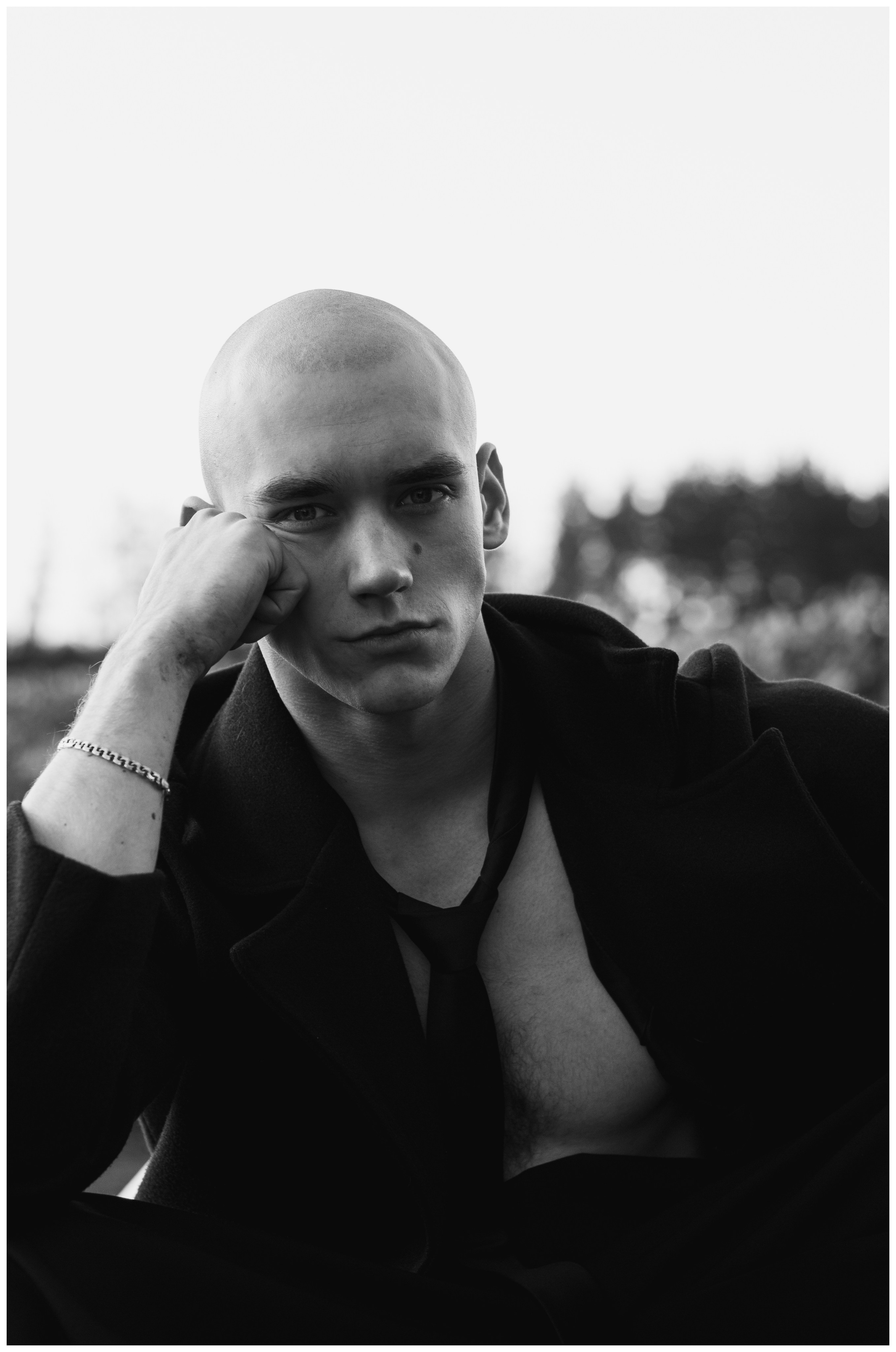 Владислав. Портретный фотограф в Орле. Готовые фото за 3 дня! Помощь в позировании. Советы по организации