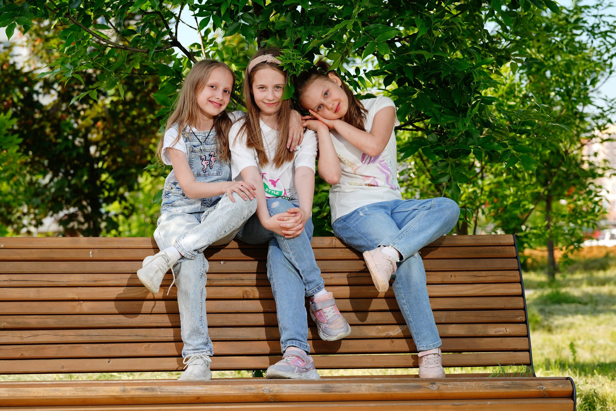 Фотосессия с классом 75 шк 2023. MEMENTO.Выпускные альбомы, школьные, юбилейные и другие книги. Ростов-на-Дону