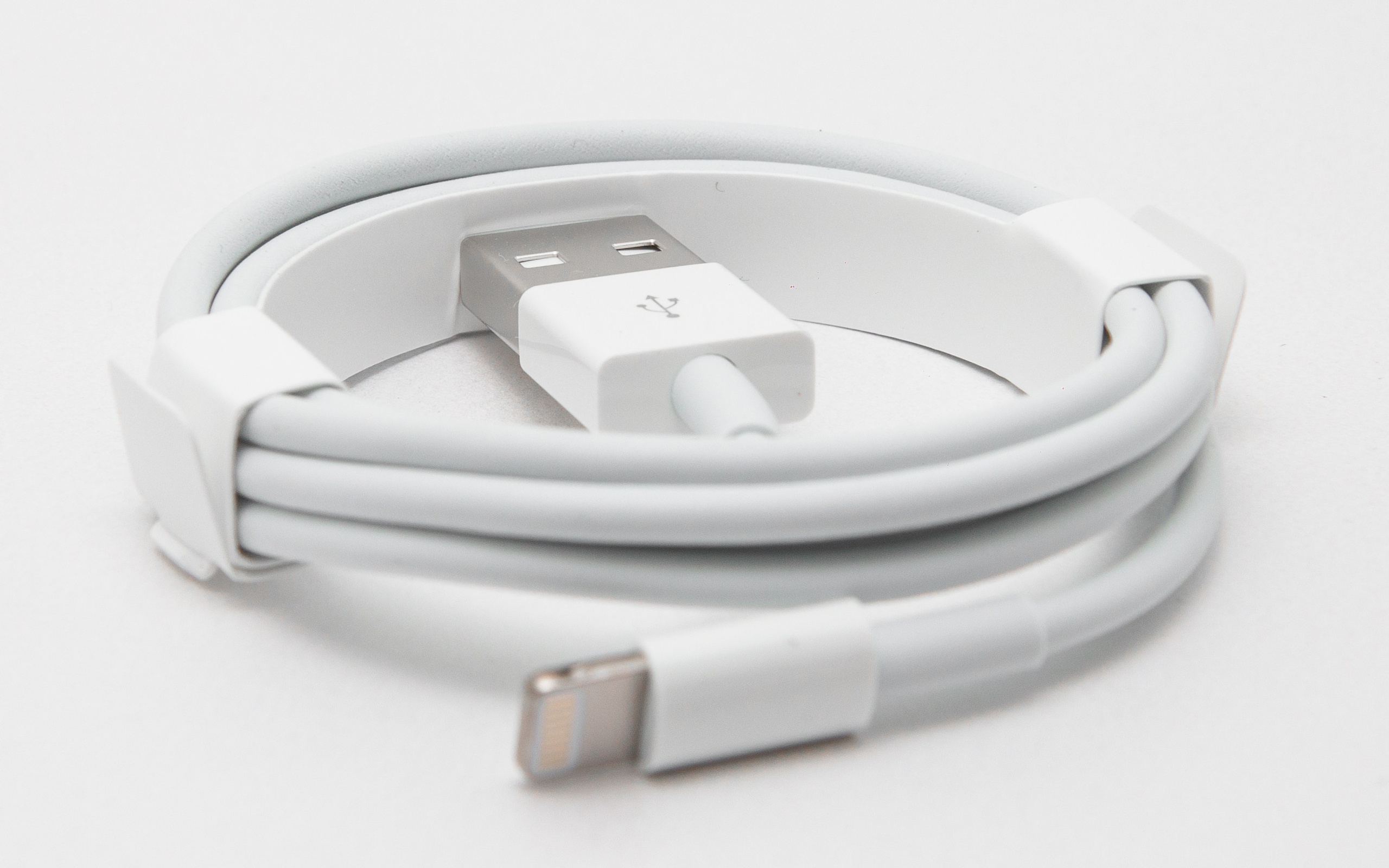 Фотосъёмка для маркетплейсов. Предметный и репортажный фотограф Алексей Кротов