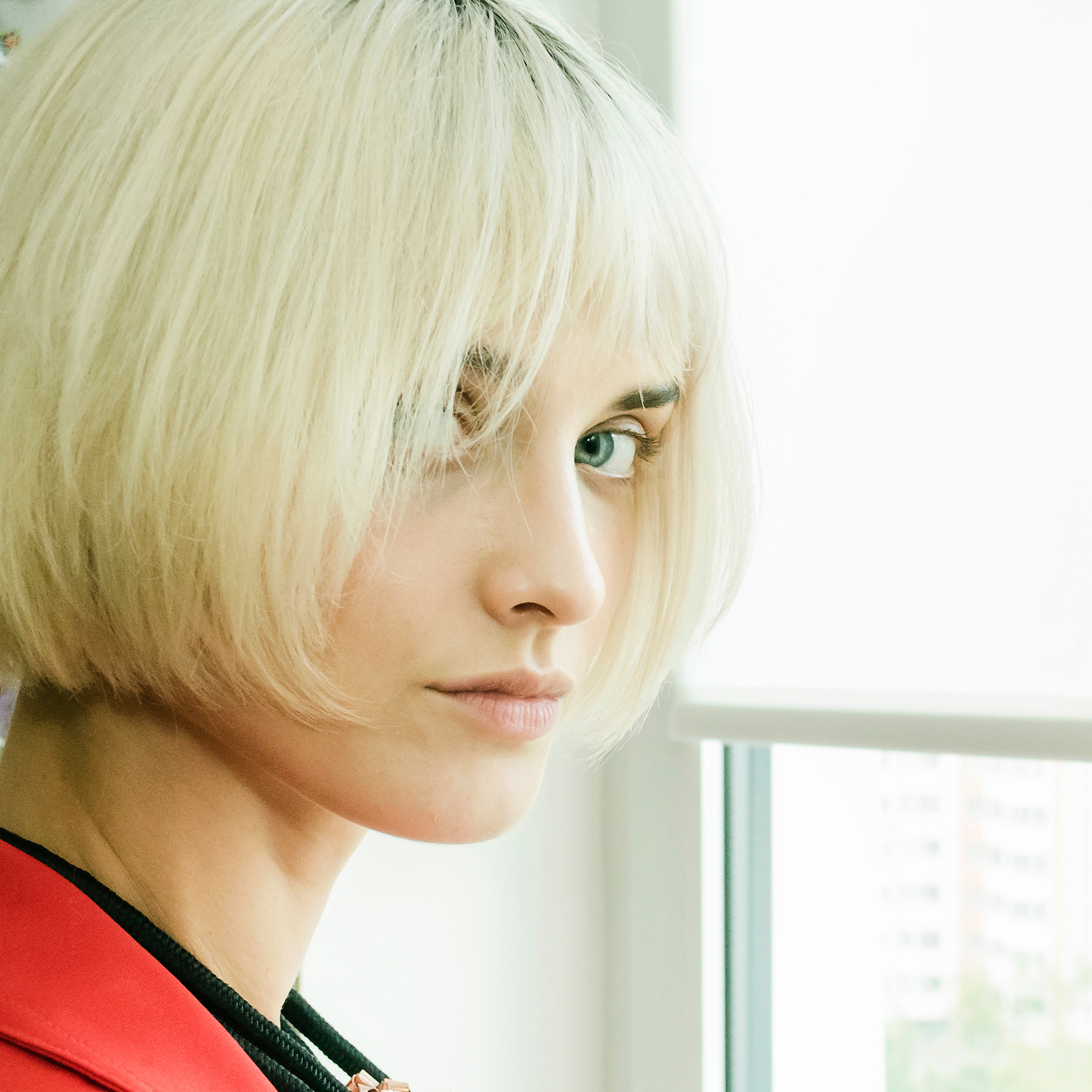 портрет красивой девушки