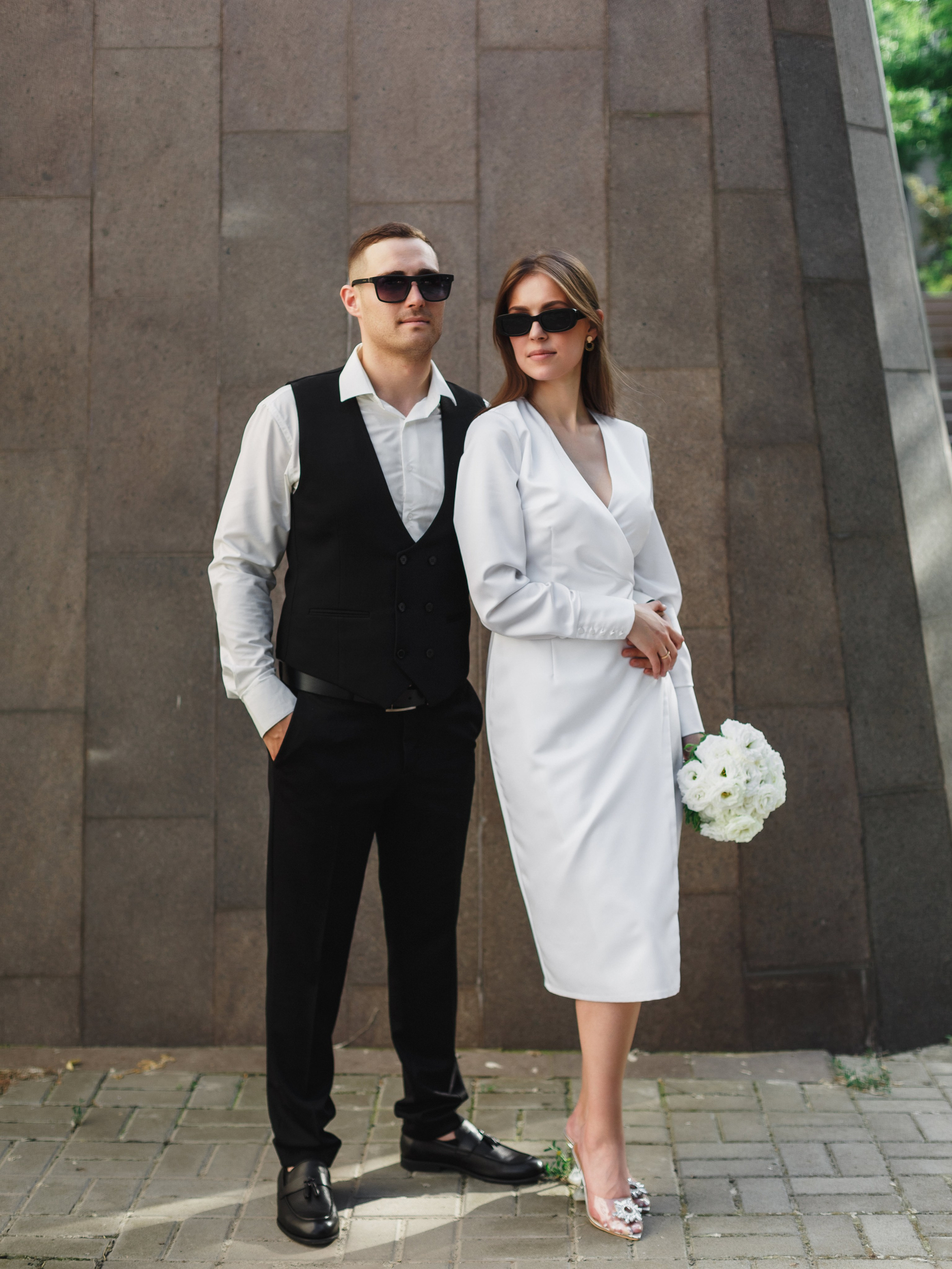 Свадебный фотограф Таганрог — фотосессия в центре города и банкет в коттедже «Виктория». Свадебный и семейный фотограф в Таганроге Бакарюк Антон