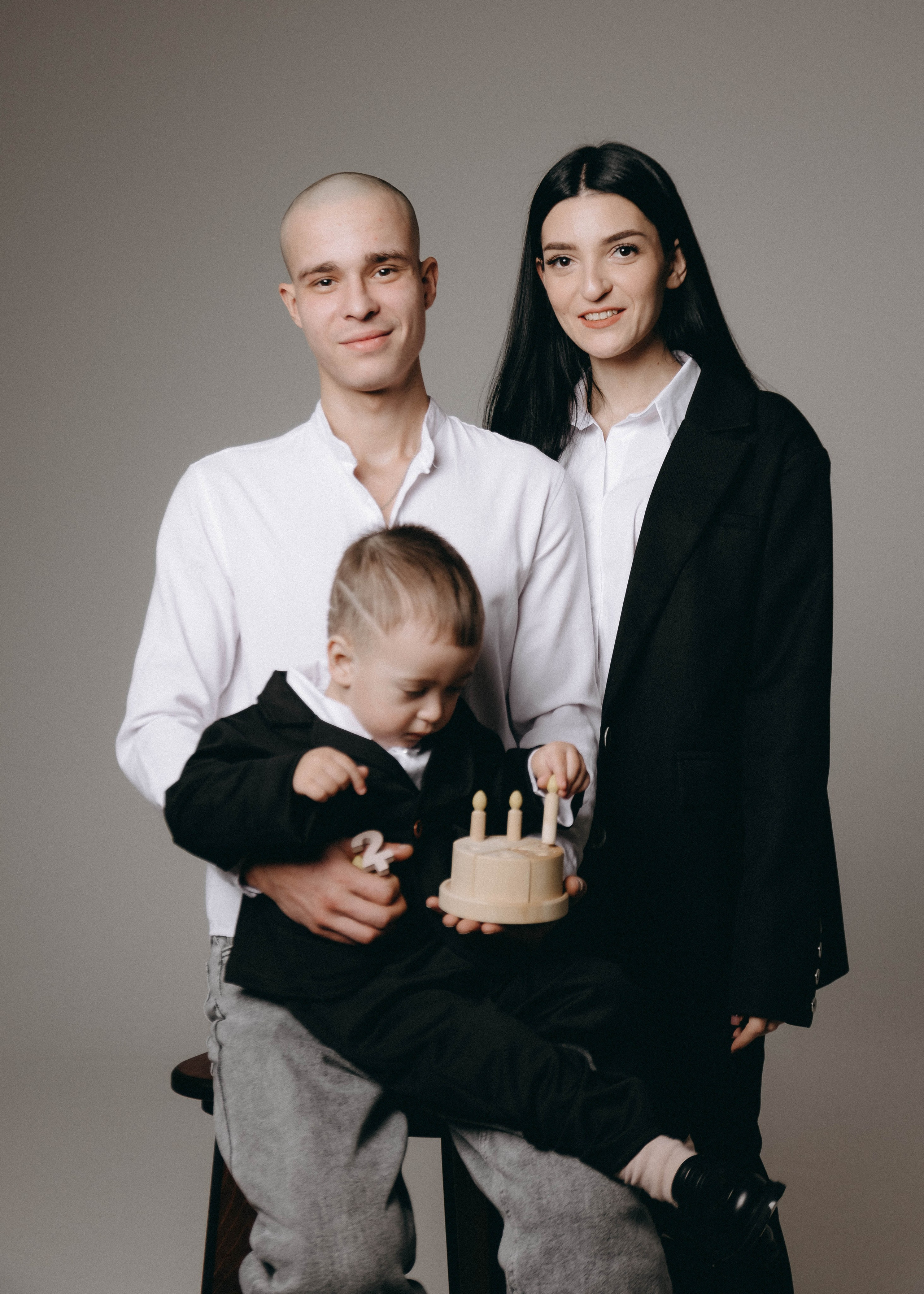 Эмиру 2 годика (на циклораме). Семейный фотограф Софи Симакова в Волгограде и Волжском