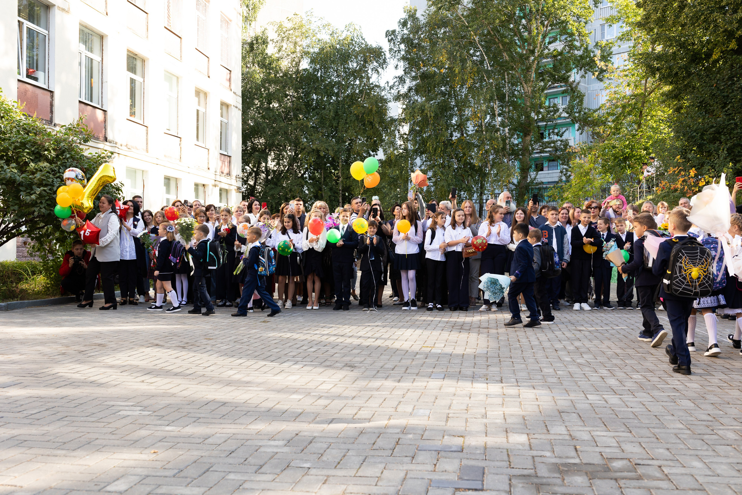 Линейка 1 сентября. Профессиональный Фотограф в Москве Андрей Славнов