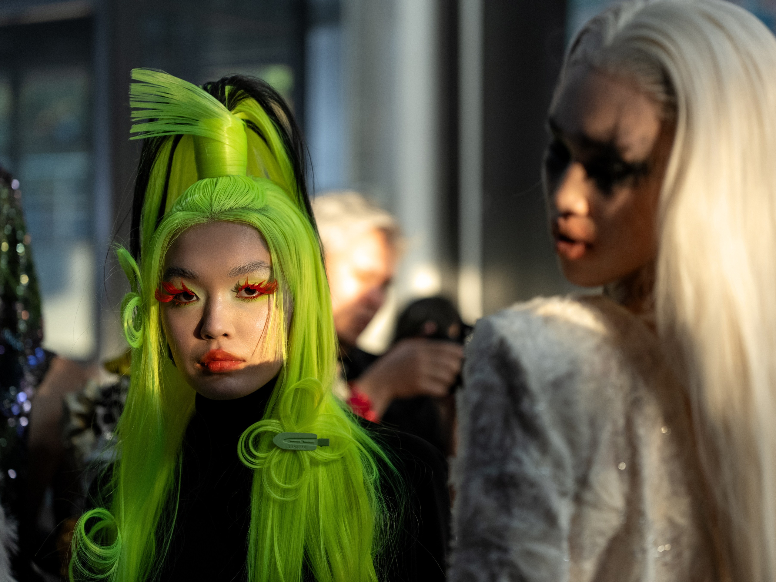Visa Fashion Week Almaty Pre-Fall 2026 April Backstage Day 2. Сайт Алматинского НЮ АРТ, будуар и фэшн фотографа Дениса Карпенко