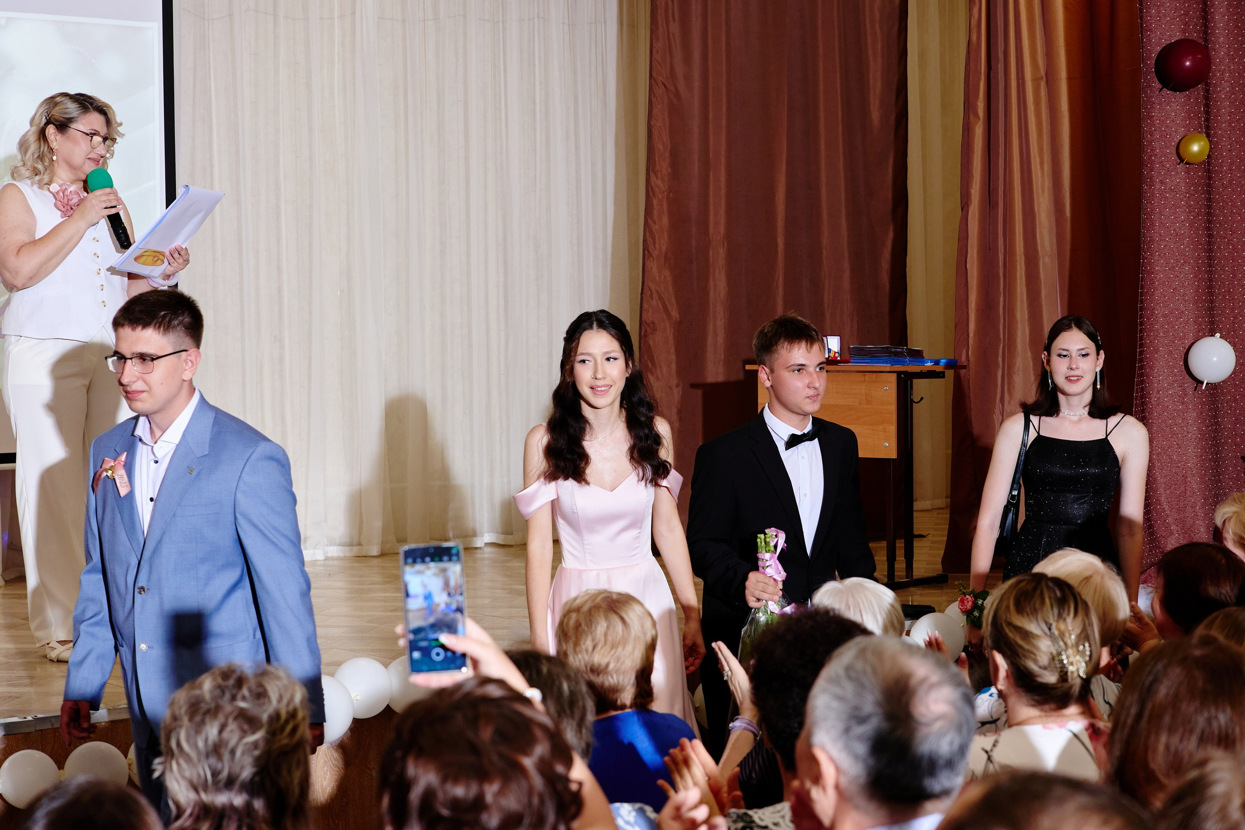 Выпускной 35 Сош. Фотограф Выпускные альбомы Таганрог Сергей Коробченко